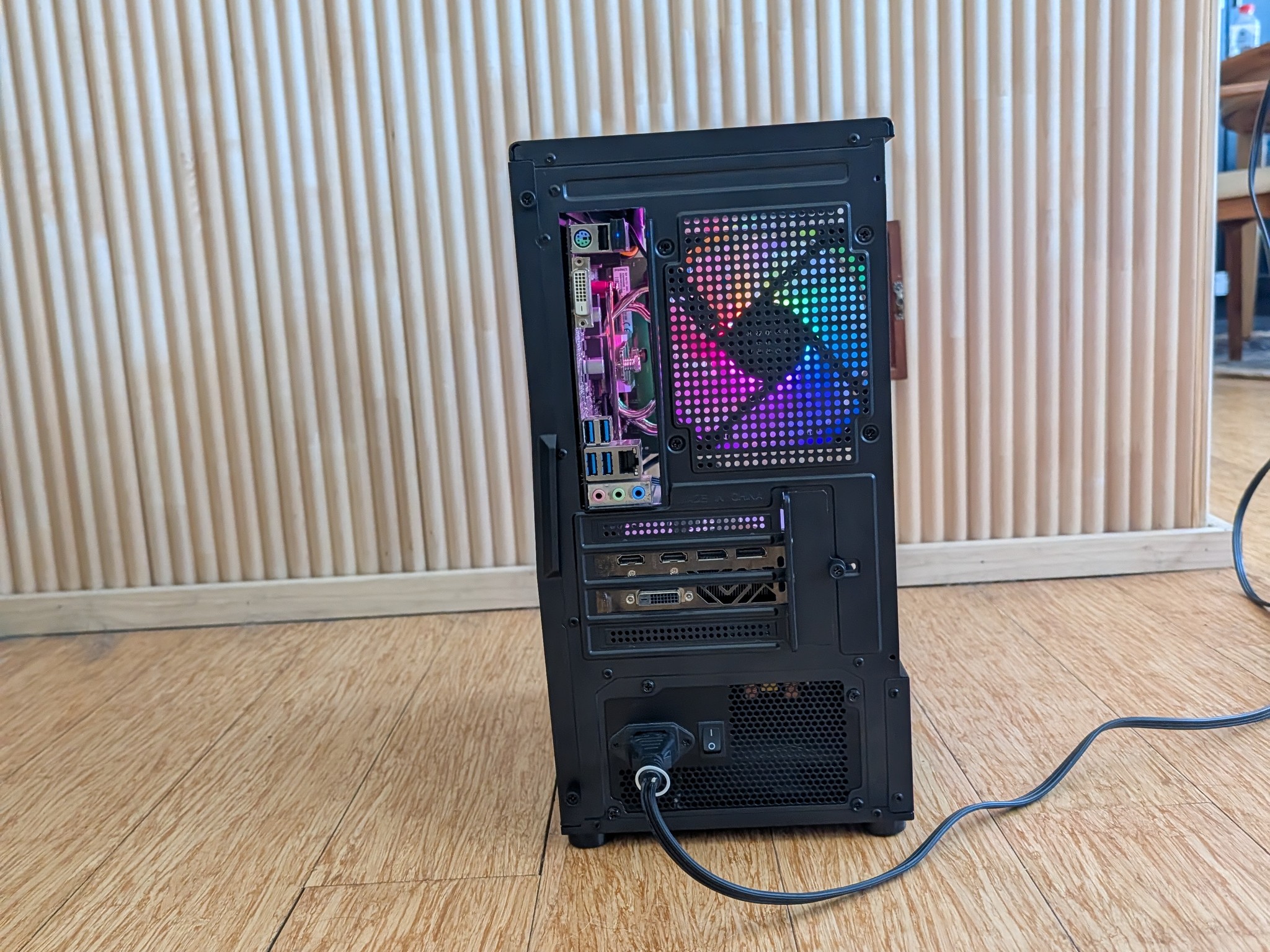 Custom Gaming PC | R7 1800X | RX 580 | 16GB | 512GB NVME |