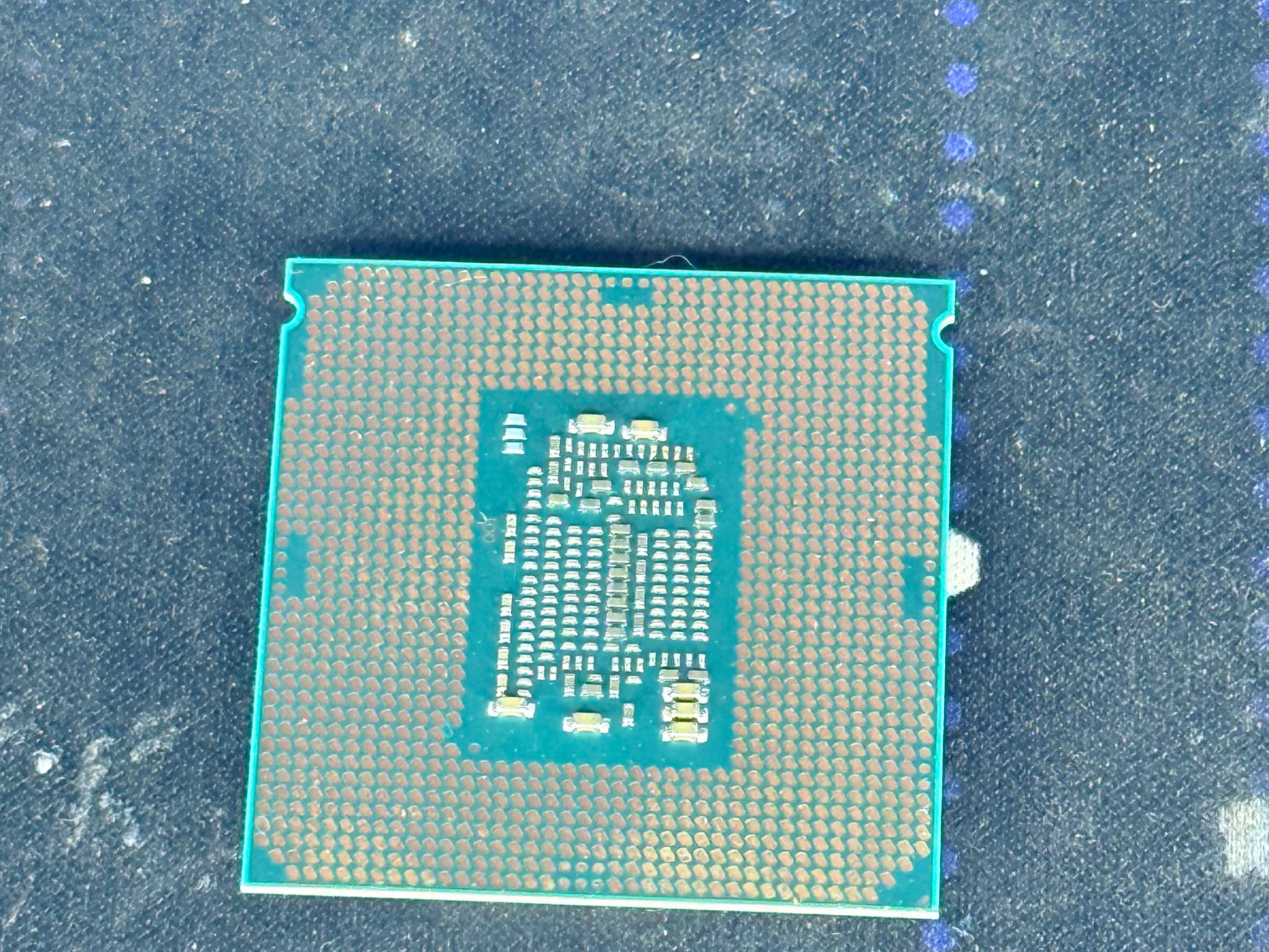 Used Good Core i3 8100