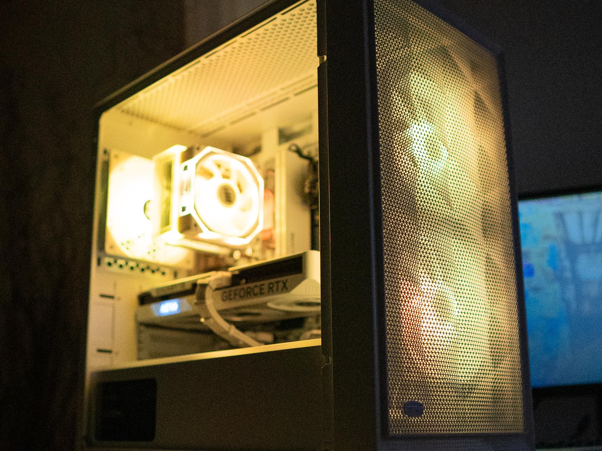 🌨🌨 | NVIDIA RTX 4060 | RYZEN 5 3600X | 16GB DDR4 RAM | 1TB NVME SSD | Arctic Snow 2.0