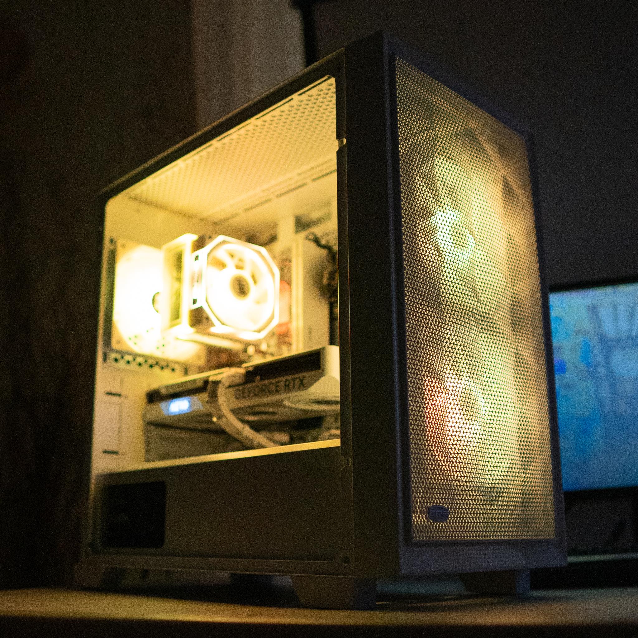 🌨🌨 | NVIDIA RTX 4060 | RYZEN 5 3600X | 16GB DDR4 RAM | 1TB NVME SSD | Arctic Snow 2.0