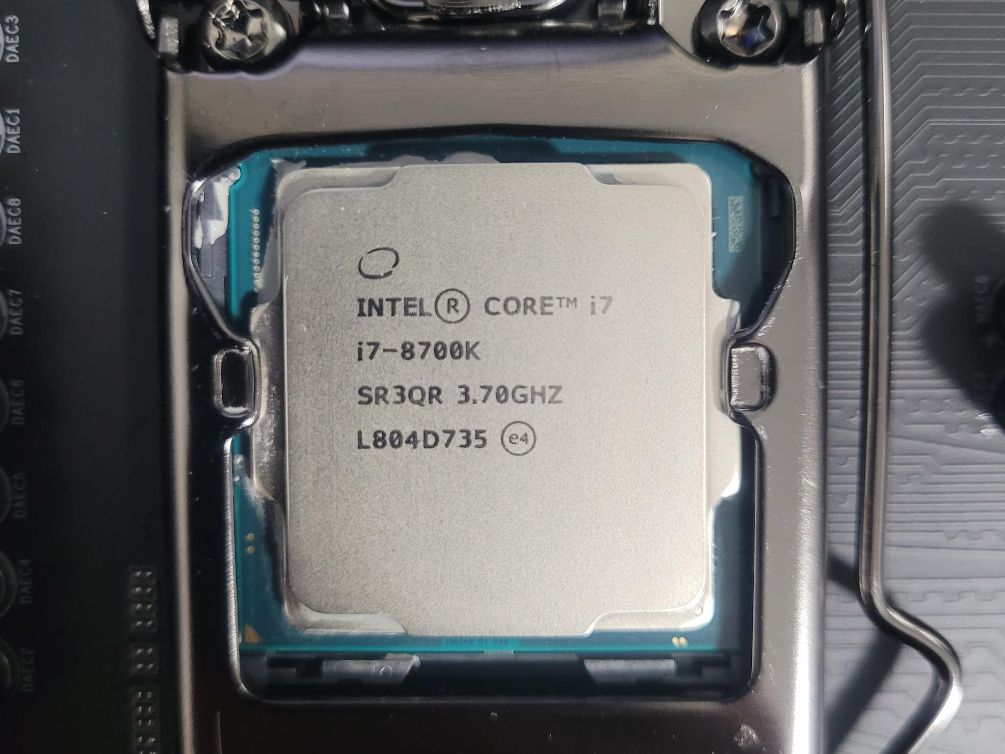 Z370 AORUS Gaming 5 (Wifi) with Intel I7-8700k