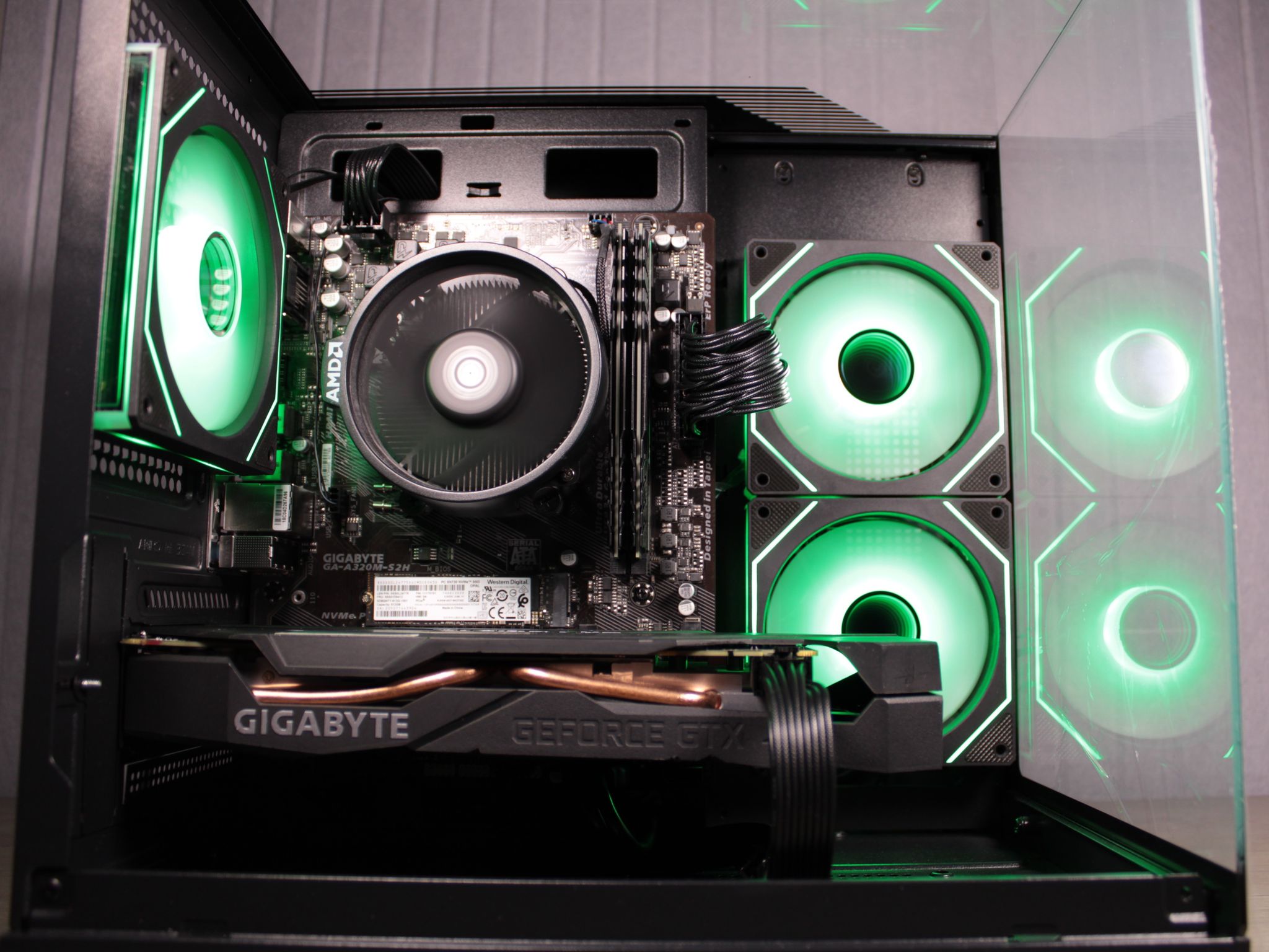 GTX 1660 Ti | Ryzen 5 2600 | 16 gb DDR4 3000 MHz | 512 GB M.2 | WiFi | Win 11 Activated