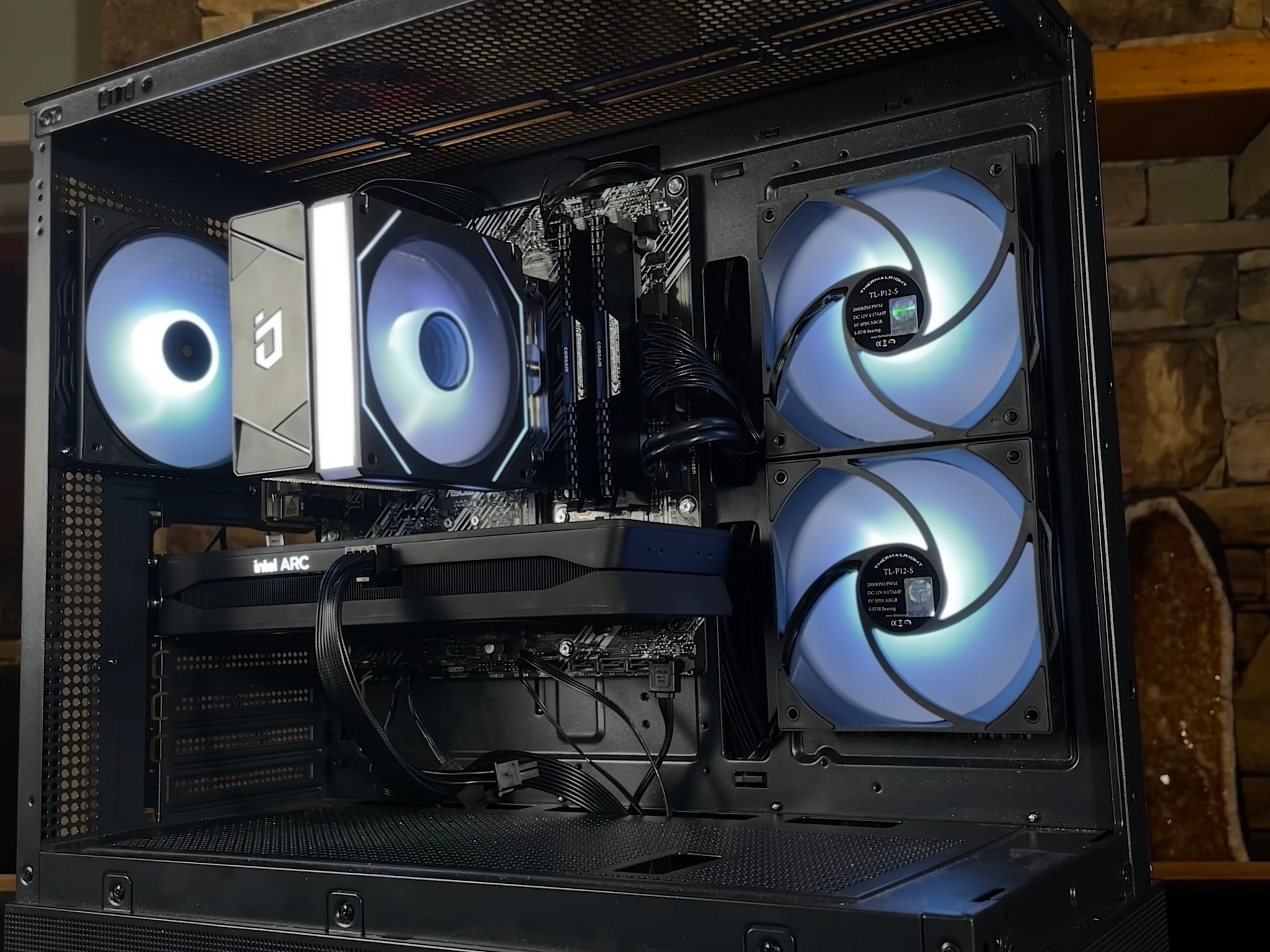 Ryzen 5 3600+Intel Arc B580