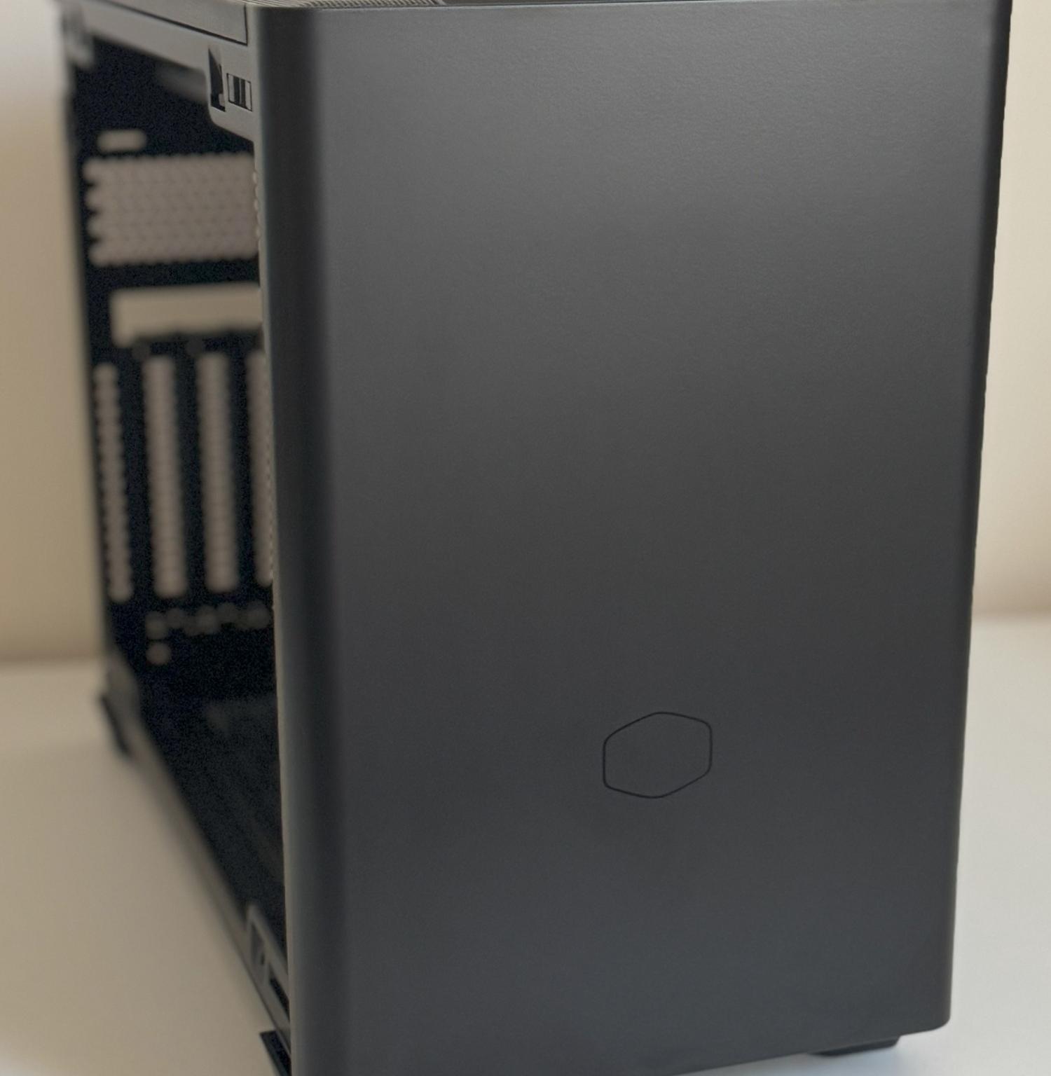 AM5 Mini ITX PC AMD Ryzen 5 8600G ASUS ROG STRIX B650E-I 1TB SSD 32GB DDR5 Cooler Master NR200P V2