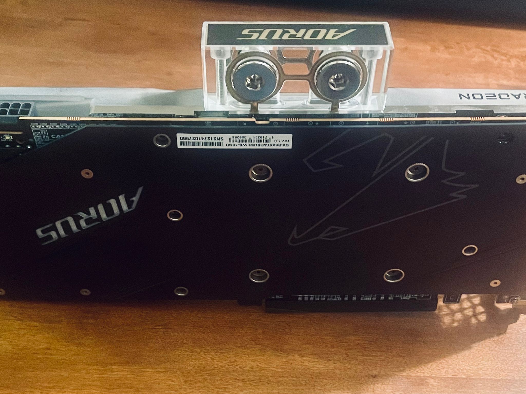GIGABYTE AORUS Radeon RX 6900 XT XTREME WATERFORCE WB 16GB GDDR6