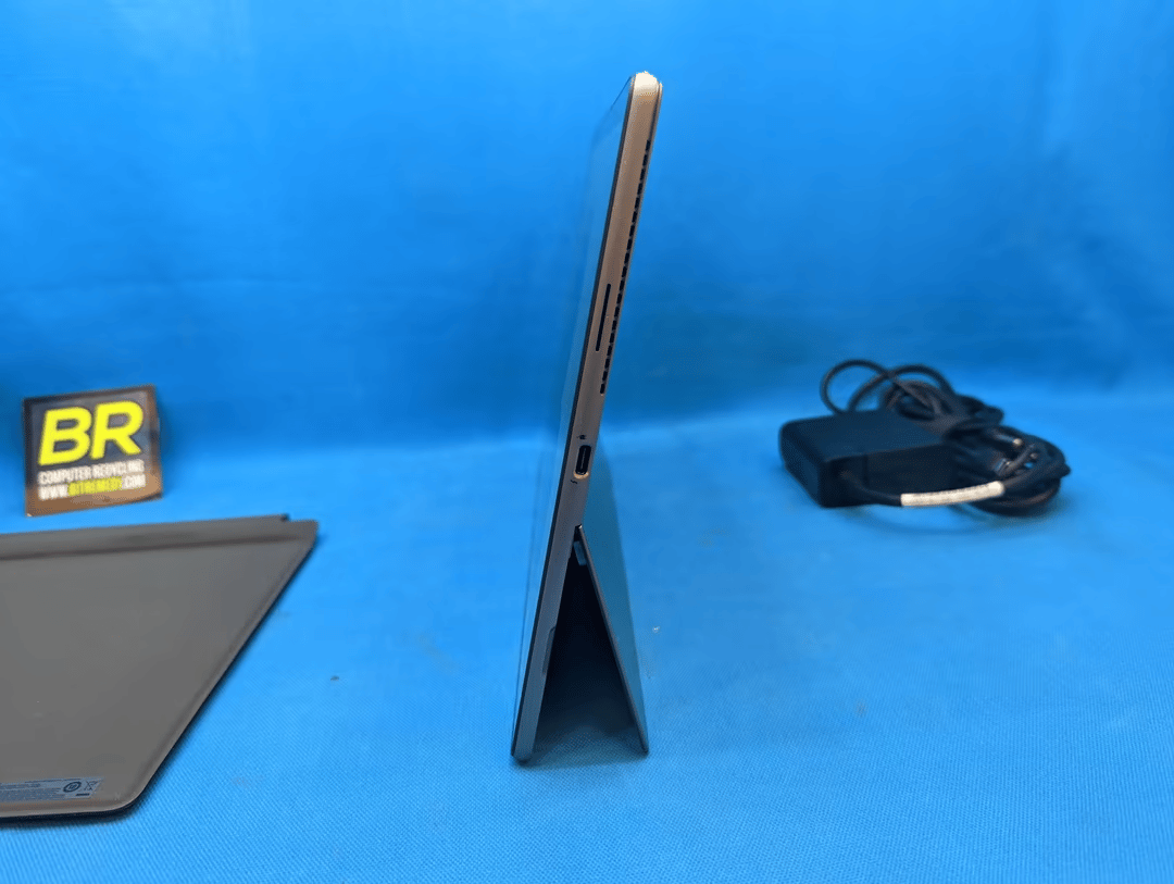 Dell Latitude 7320 Detachable 13 Inch i5-1140G7 @ 1.10ghz 16GB RAM 256GB SSD Windows 11 Pro