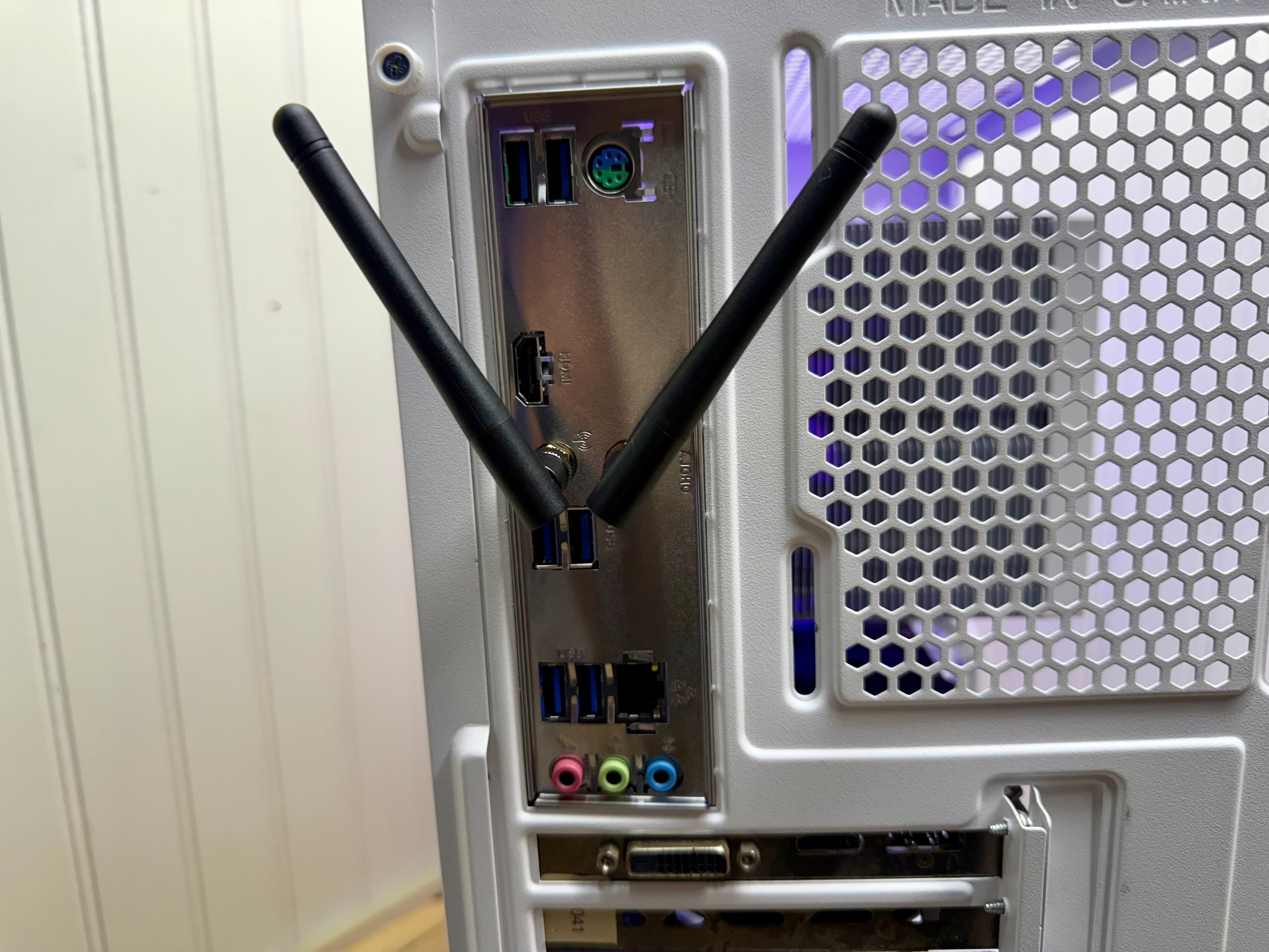 SALE TILL 11/28 ARTIC V2 Ryzen 3600 + RTX 4060 Ti 16GB + 2TB Gen4 SSD