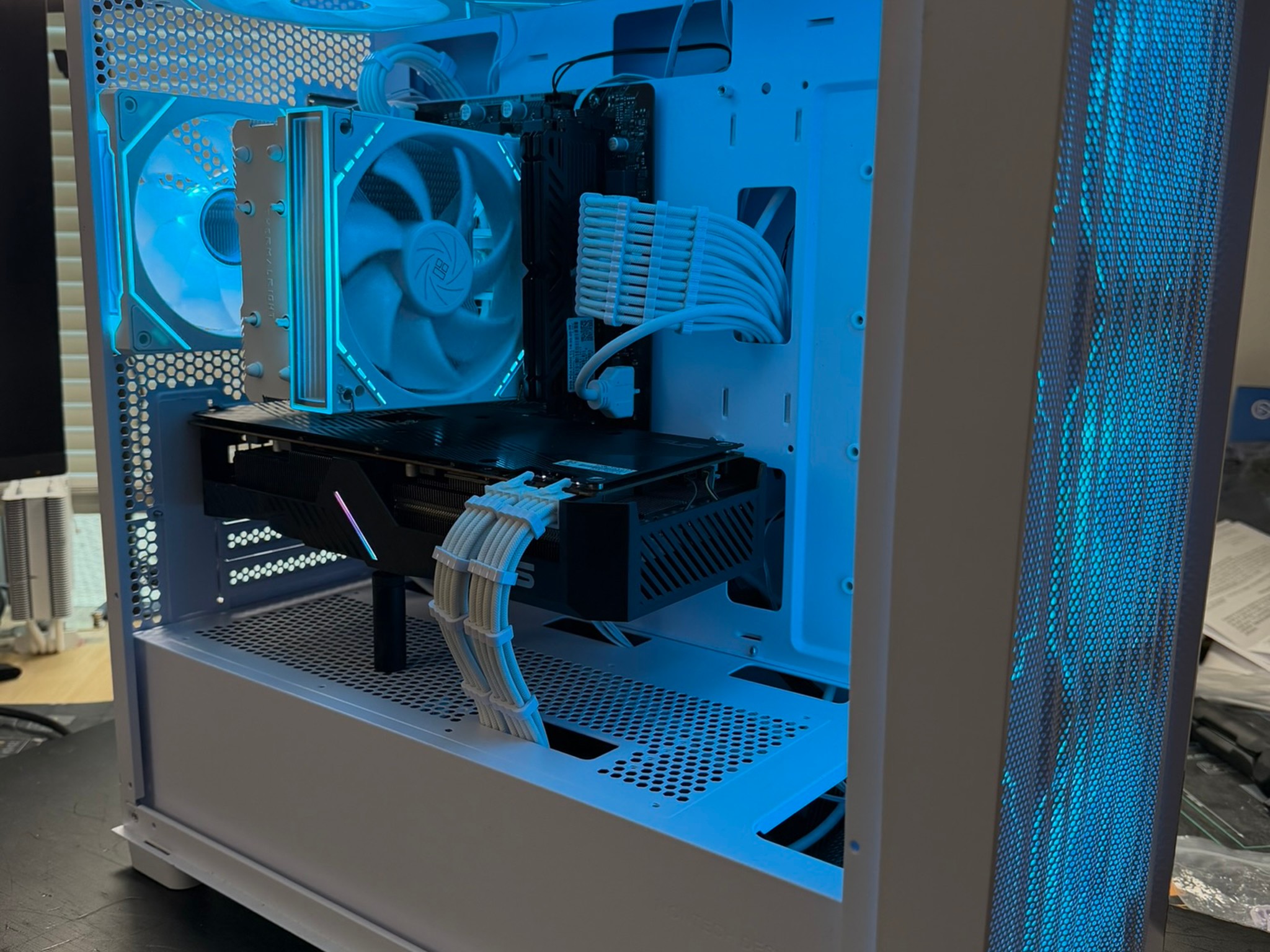 Gaming PC | RX 5700XT | Ryzen 5 5600X | 16GB RAM | Windows 11