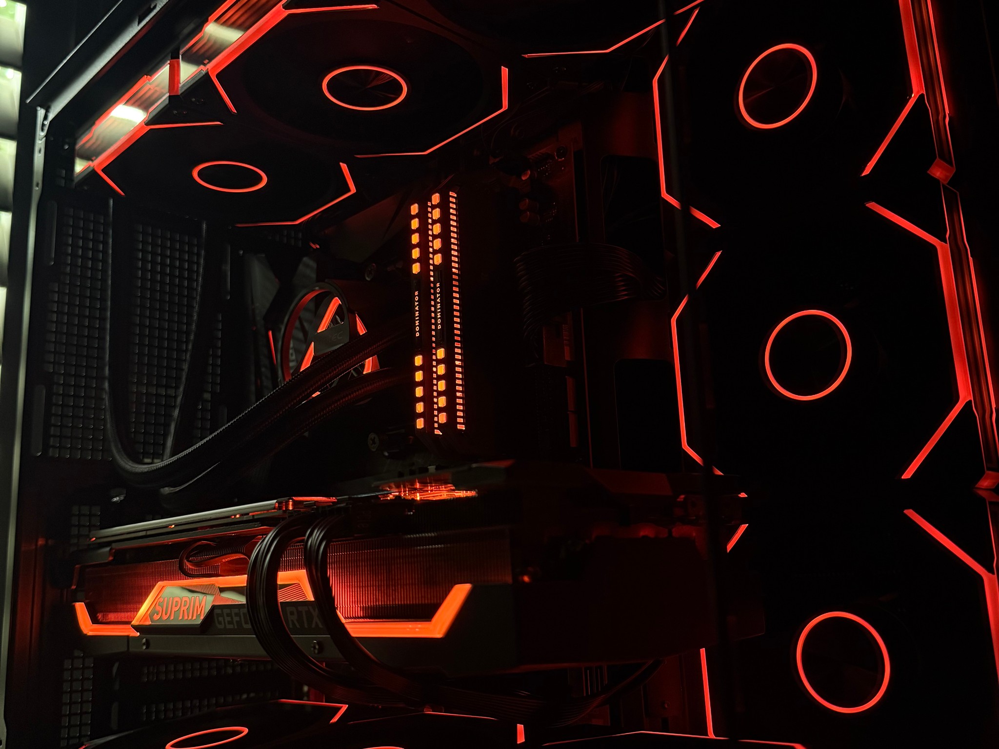 High-End Gaming PC | Ryzen 7 5800X | MSI Suprim X RTX 3070 | 32GB Corsair Dominator Ram