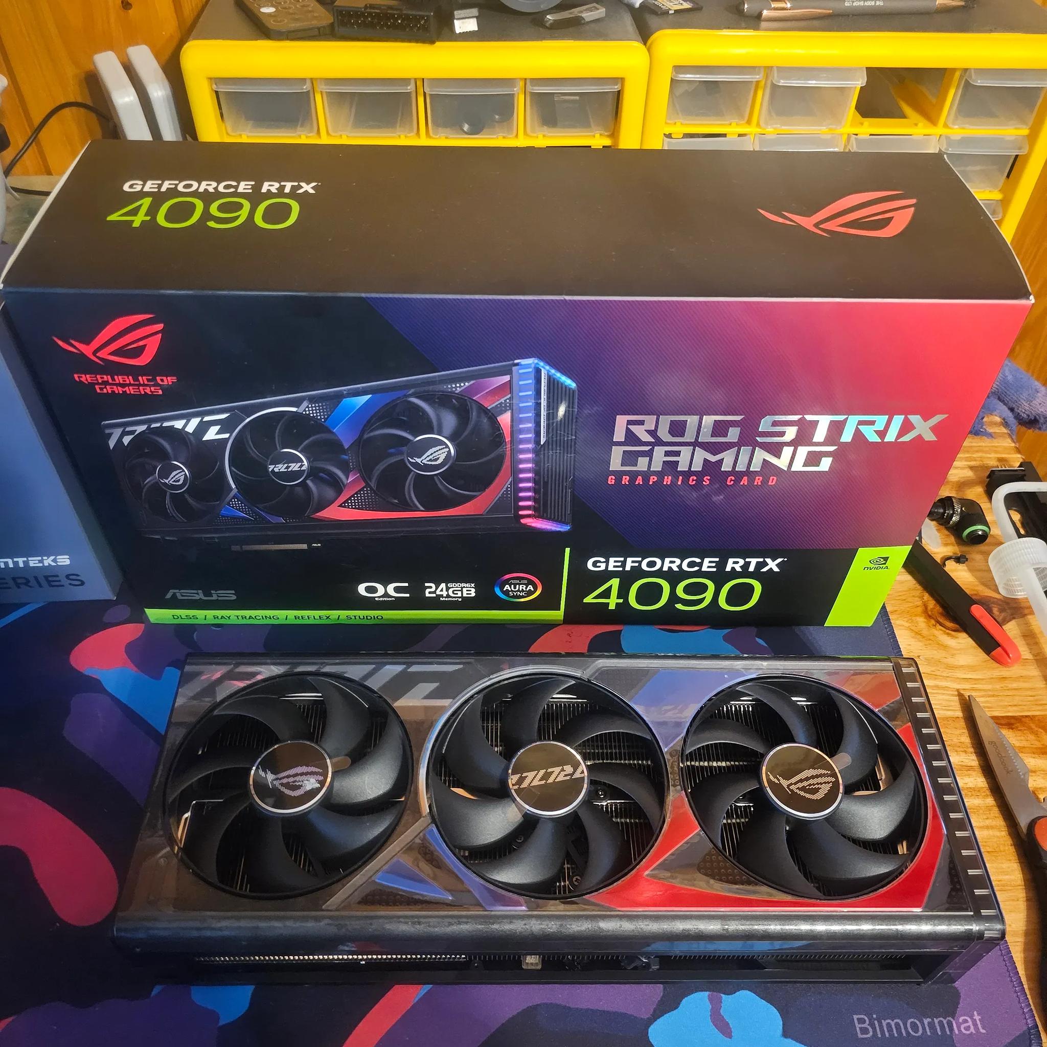 Asus RTX 4090 Strix OC With Waterblock