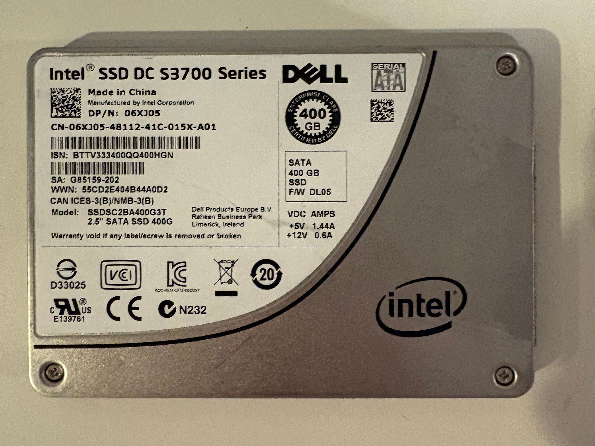 Intel SSD DC S3700 400GB SATA SSD