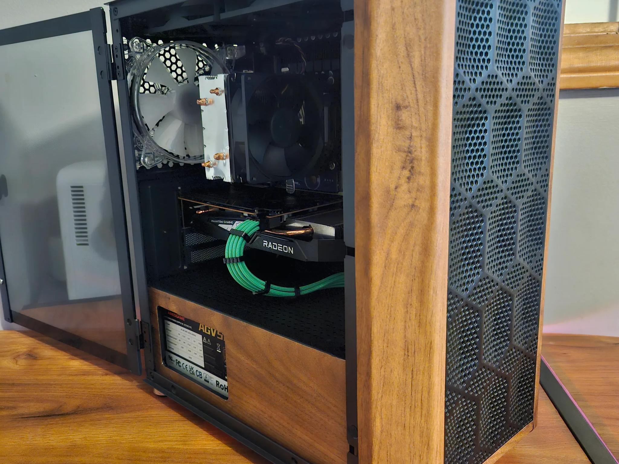 Budget Baller Intel 12 Core/ 16GB DDR4 / 512GB SSD / RX6500XT 4GB