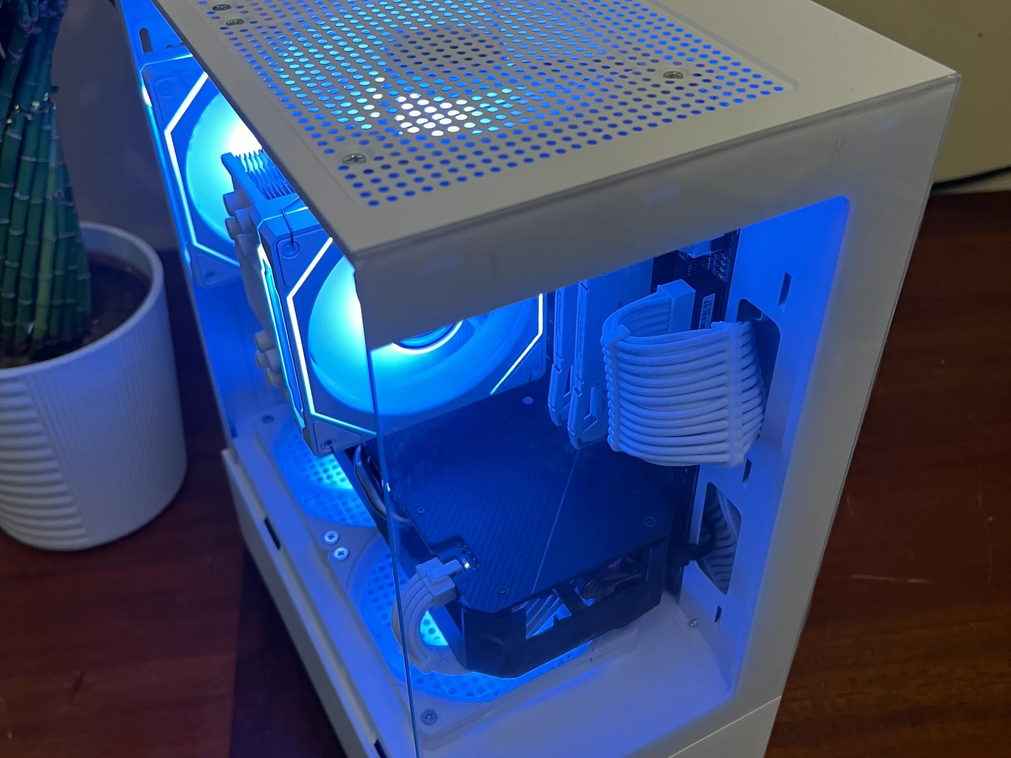 6 Core Gaming PC Nvidia GTX 1660 6gb 1.5tb Storage 32GB RAM WIFi+BT WINDOWS 11, Ryzen 5-2600