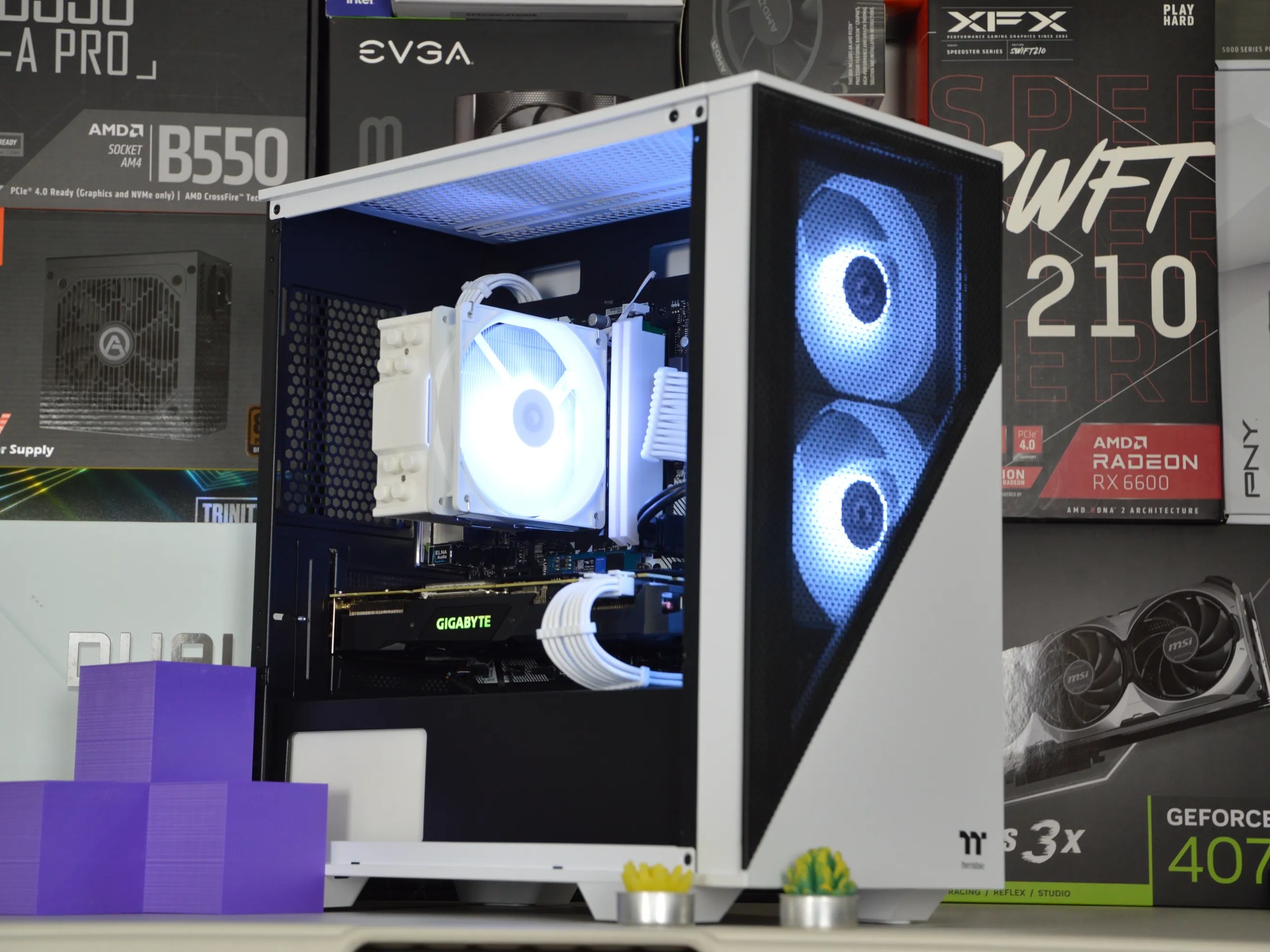 ⚪⚫| RTX 2080 8GB | RYZEN 5 5500 | 32GB DDR4 RAM | 1TB NVME SSD | The Divider |