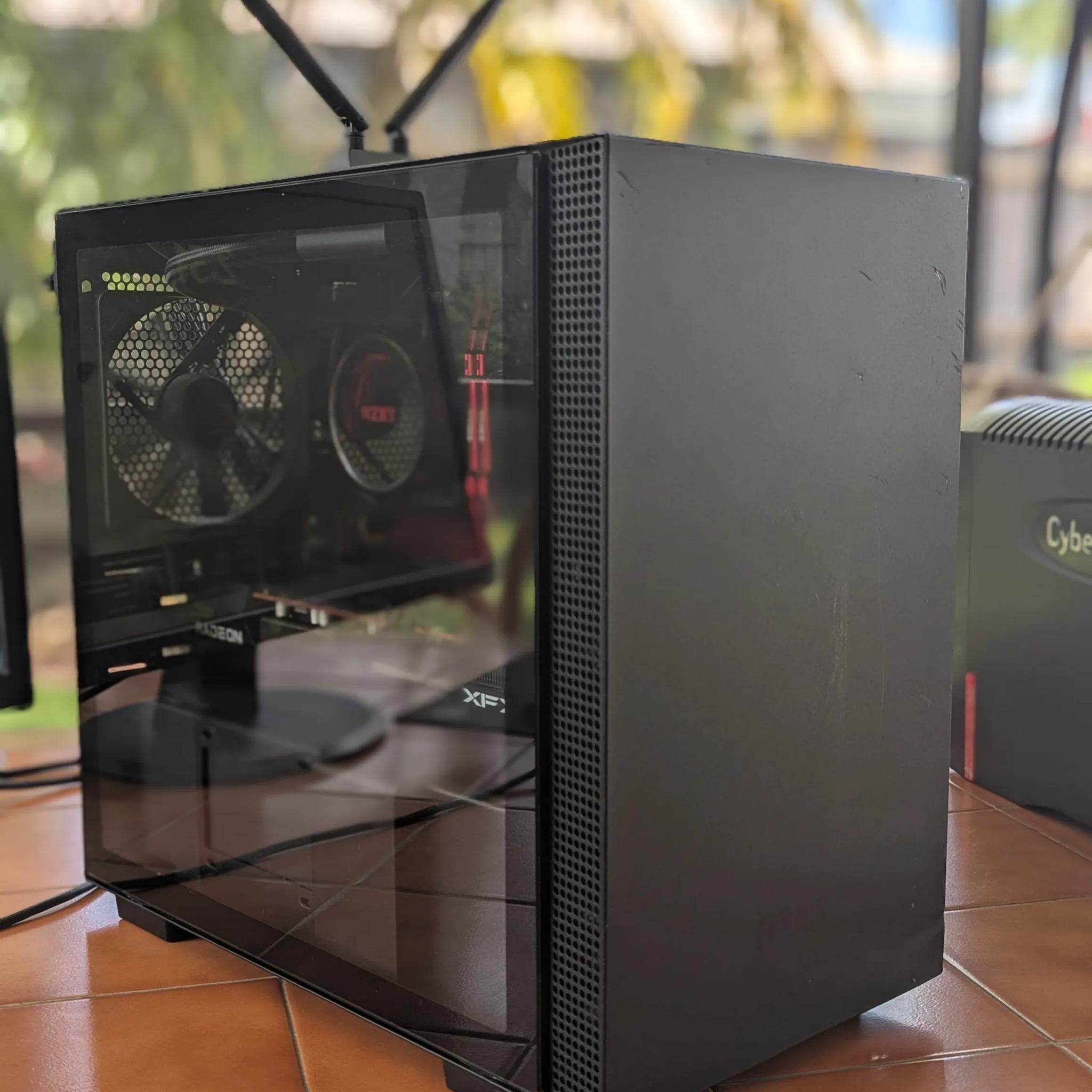 Obsidian Flame - ITX Build i7 9700k, RX 6600 XT, 16GB RAM, 512GB NVMe SSD, 1TB HDD, AIO