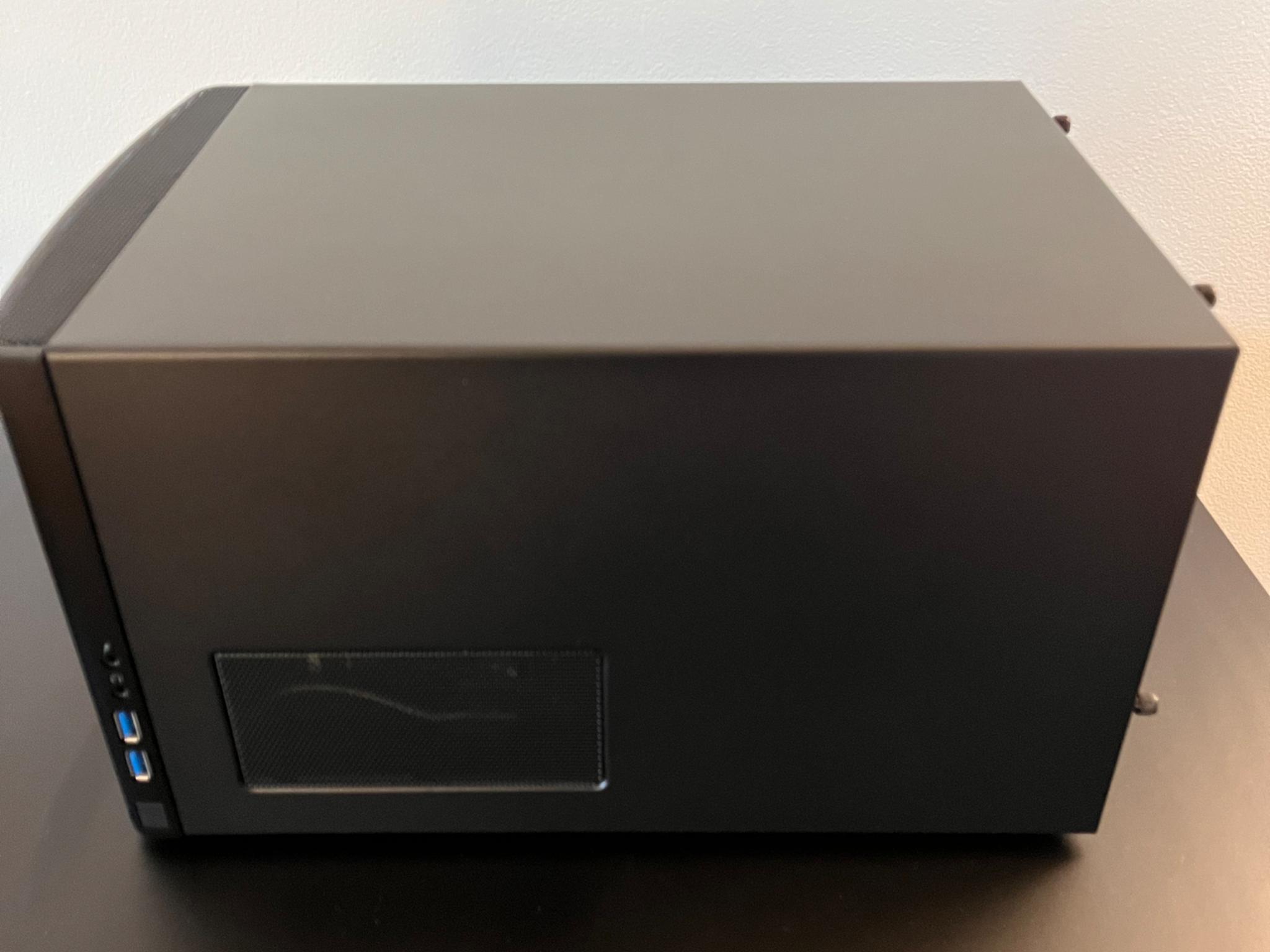 Fractal Node 304 - Like New