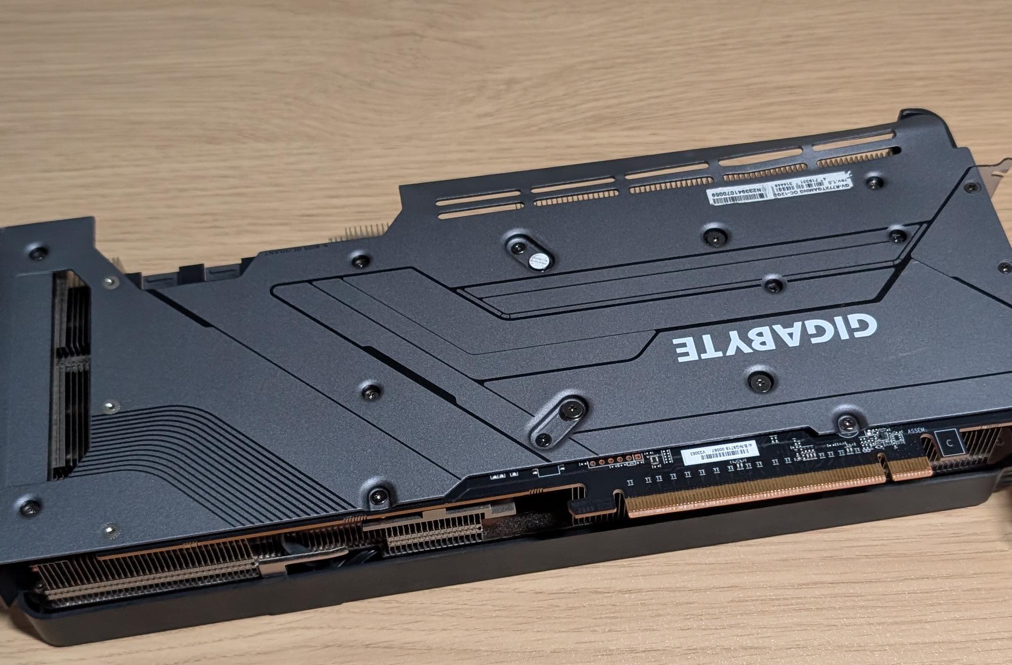 Broken As/is GIGABYTE GAMING OC Radeon RX 7700 XT