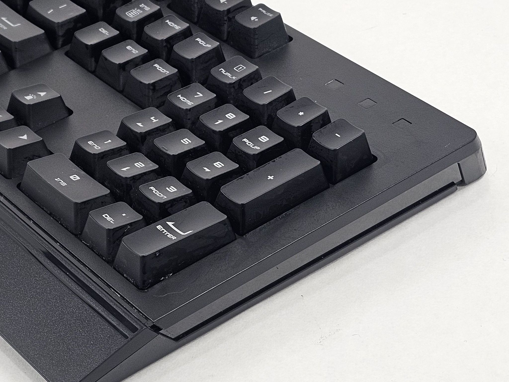 MSI Vigor GK20 Gaming Keyboard - Black Wired