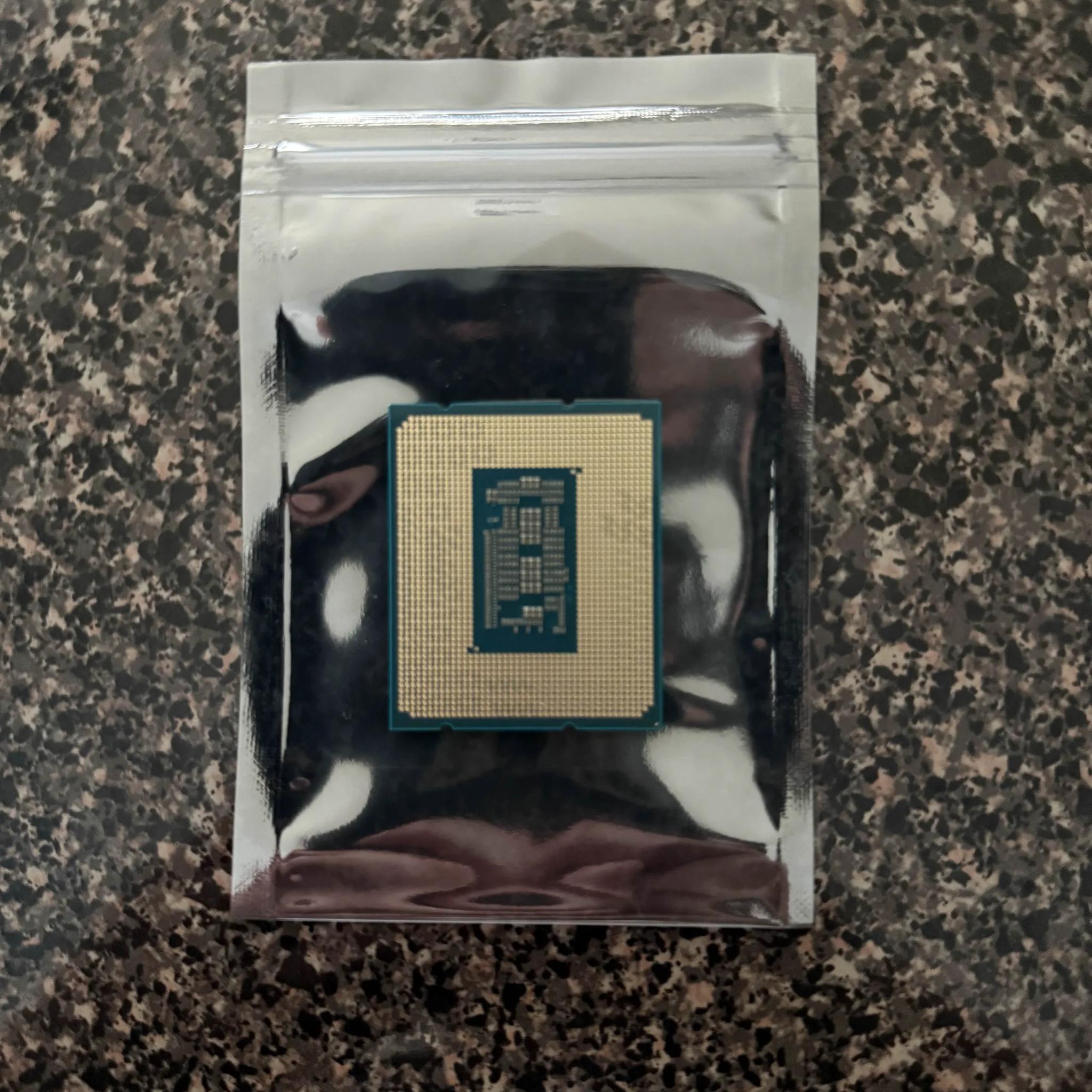 Intel Core i5-12600k LGA 1700 10 Core Processor (NO BOX)