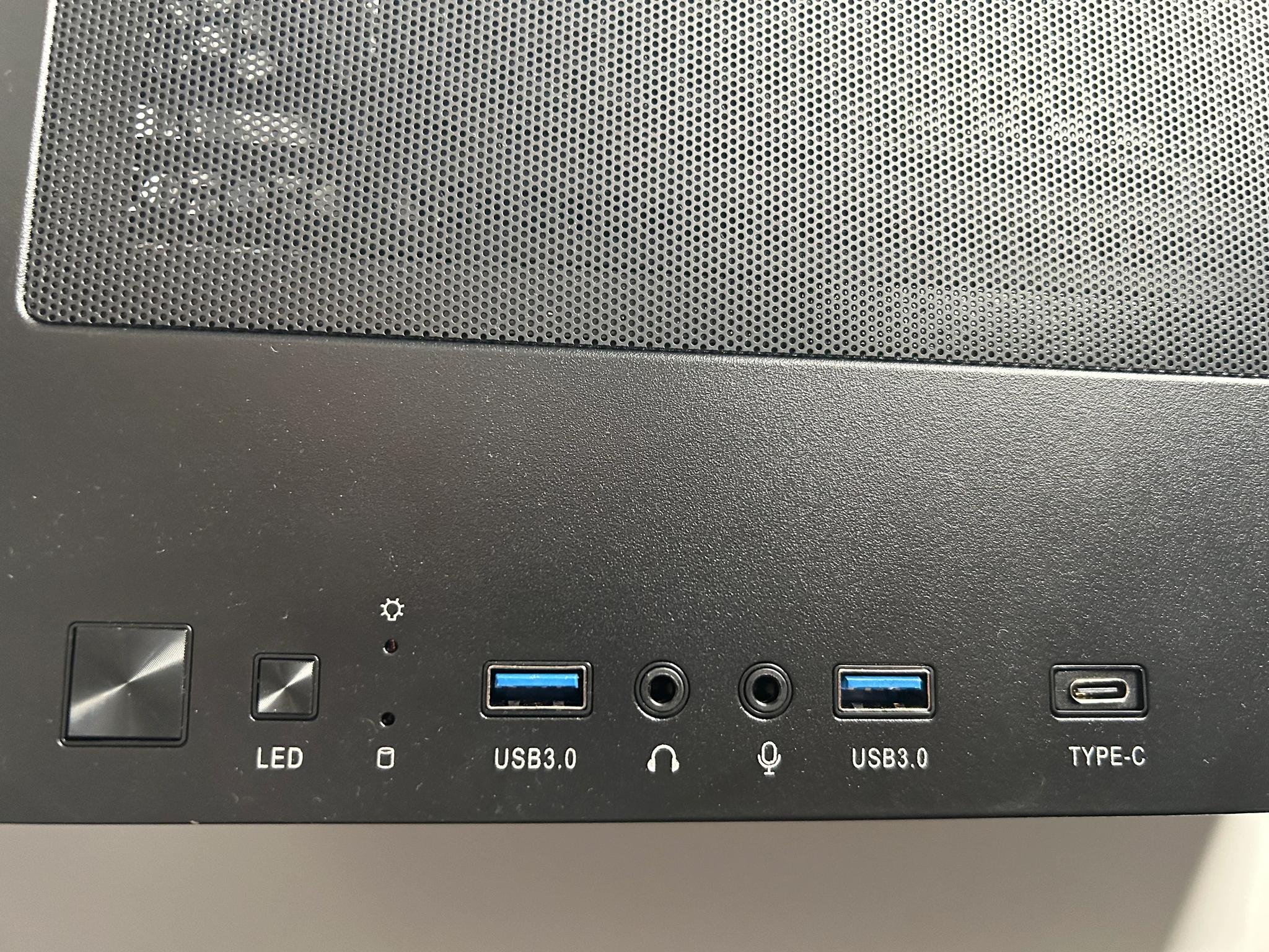 Compact RGB Gaming PC | RX 6600 // i5 10400f