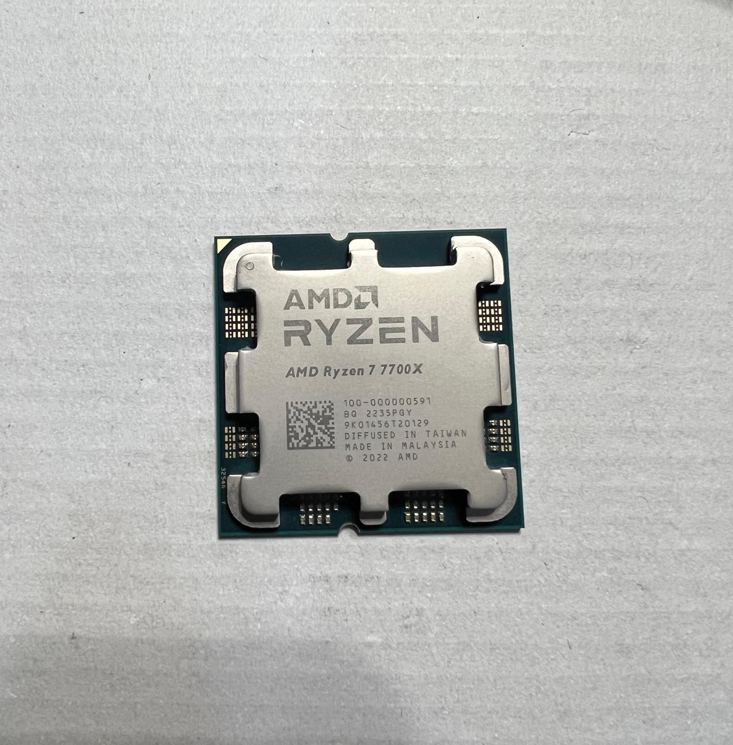 AMD Ryzen™ 7 7700X 8-Core, 16-Thread Unlocked Desktop Processor