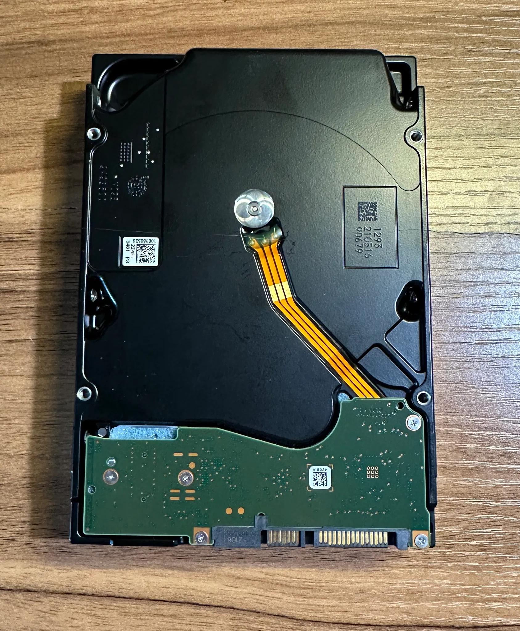 Seagate Exos X18 18TB 7200 RPM SATA 3.5-Inch Enterprise Hard Drive HDD