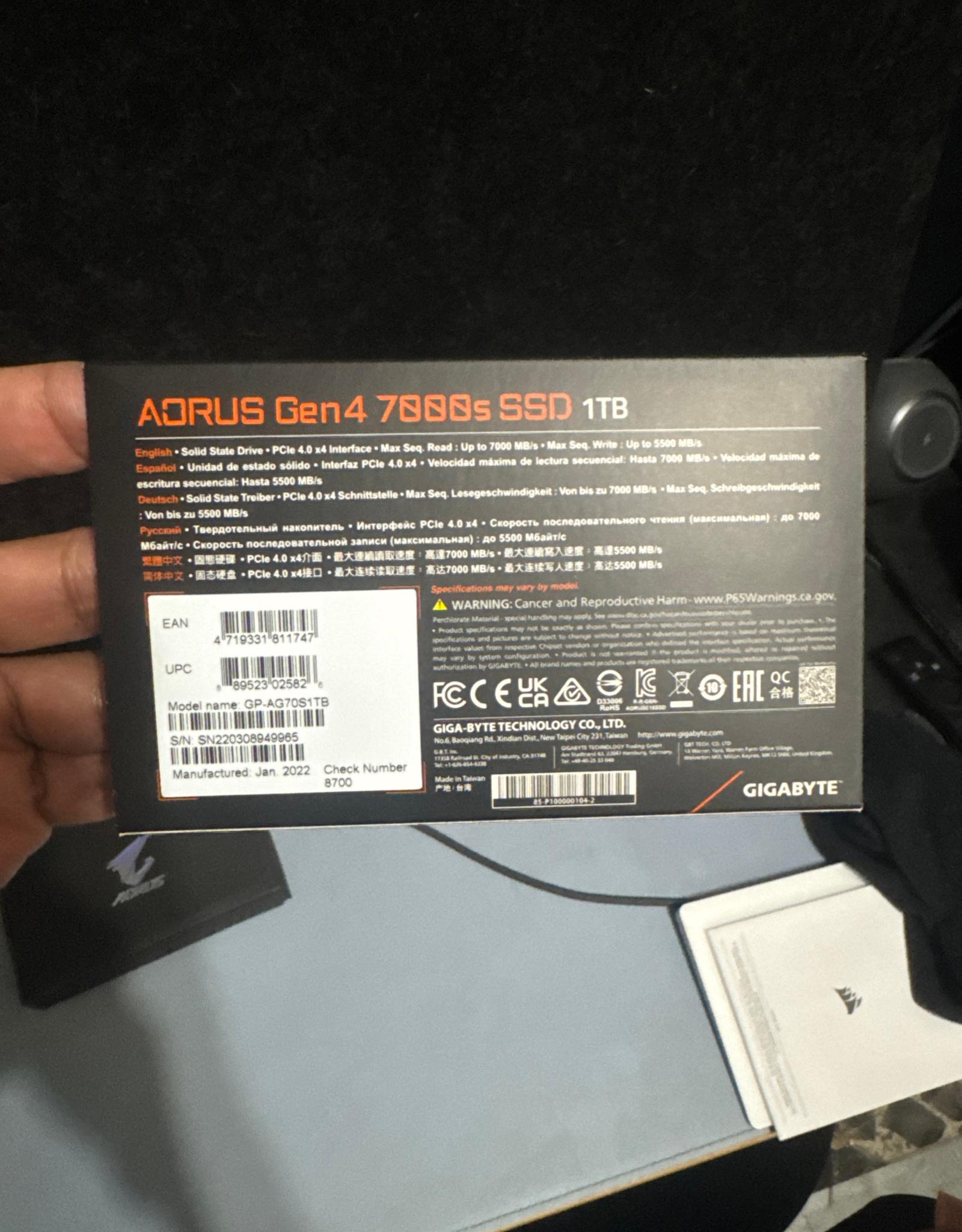 Gigabyte Aorus Gen4 7000s SSD - 1TB