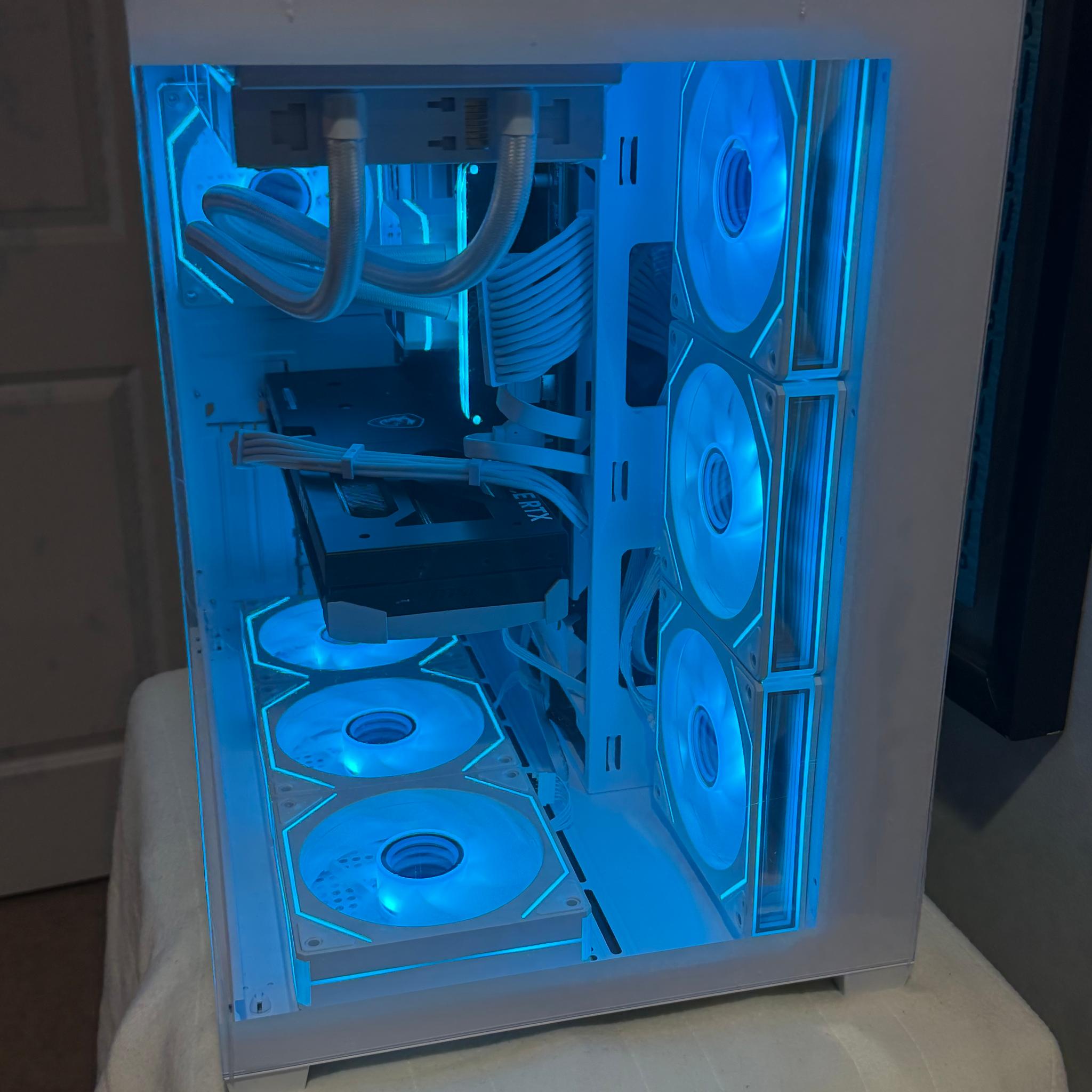Ryzen 5 9600X, 32GB DDR5 Ram, MSI RTX 5060 TI 8GB Gaming System
