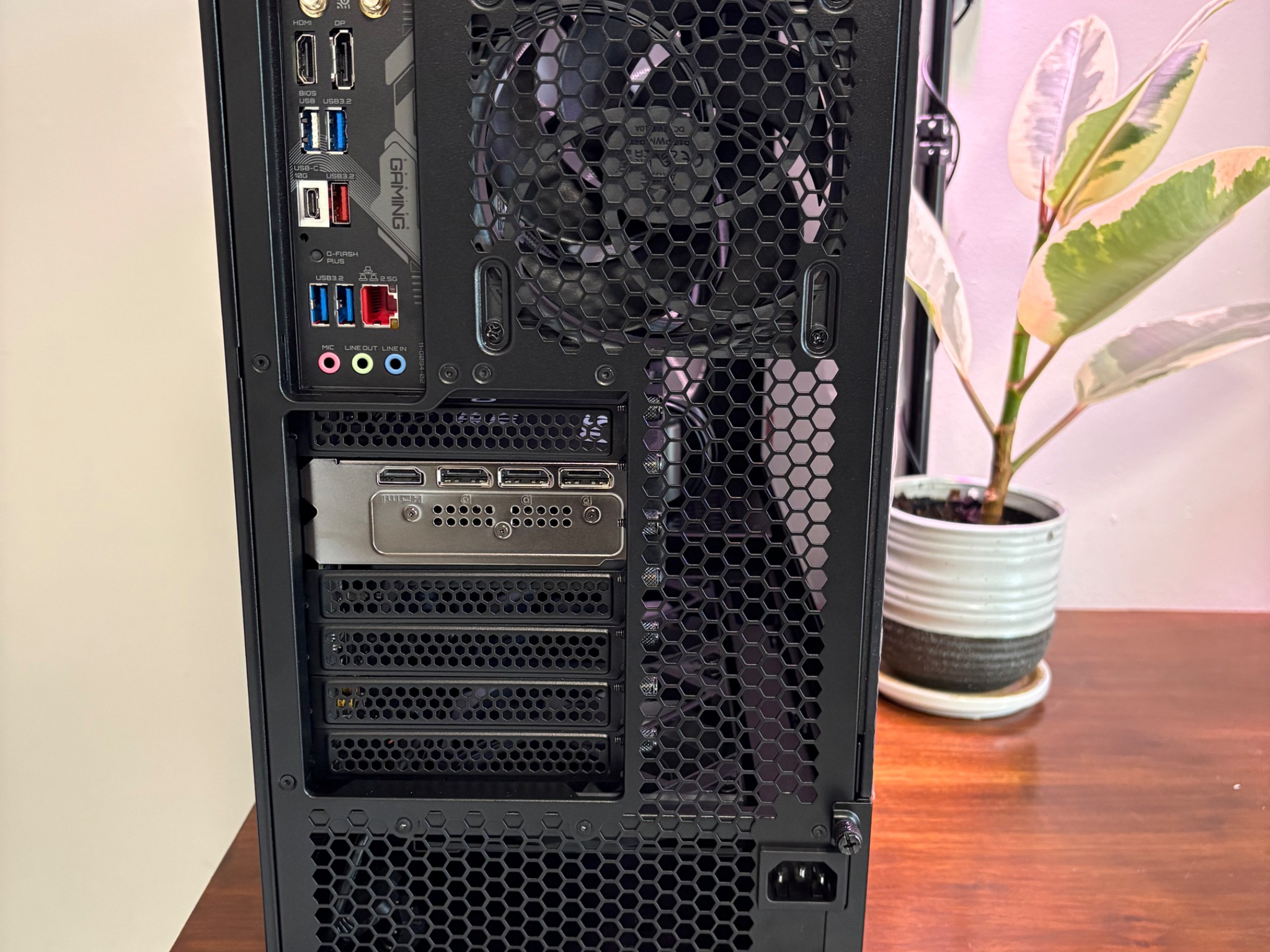 RTX 5070TI | Ryzen 7 9700X | 32GB DDR5 | 2TB SSD | 850W Gold PSU | ARGB Fans | AIO | Lancool 207