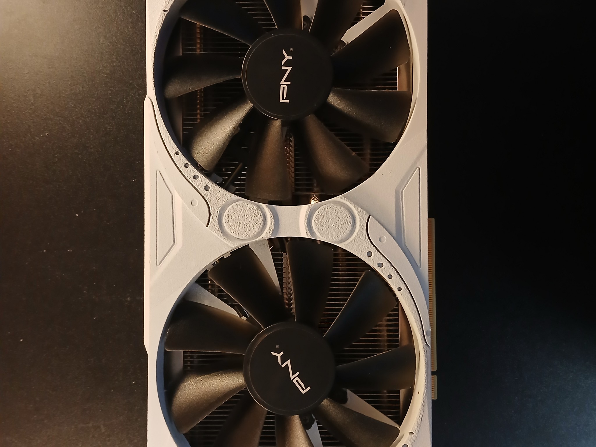 LIMITED EDITION RTX 3070 WHITE PNY