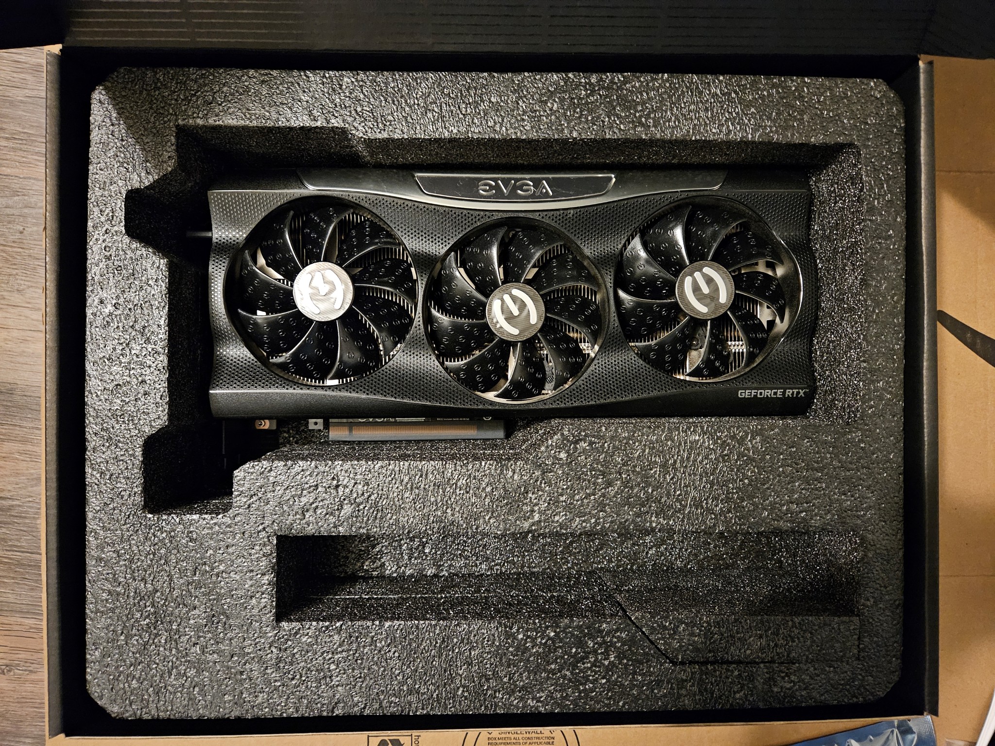 EVGA GeForce RTX 3090 Ti FTW3 ULTRA GAMING - USED - In good condtion