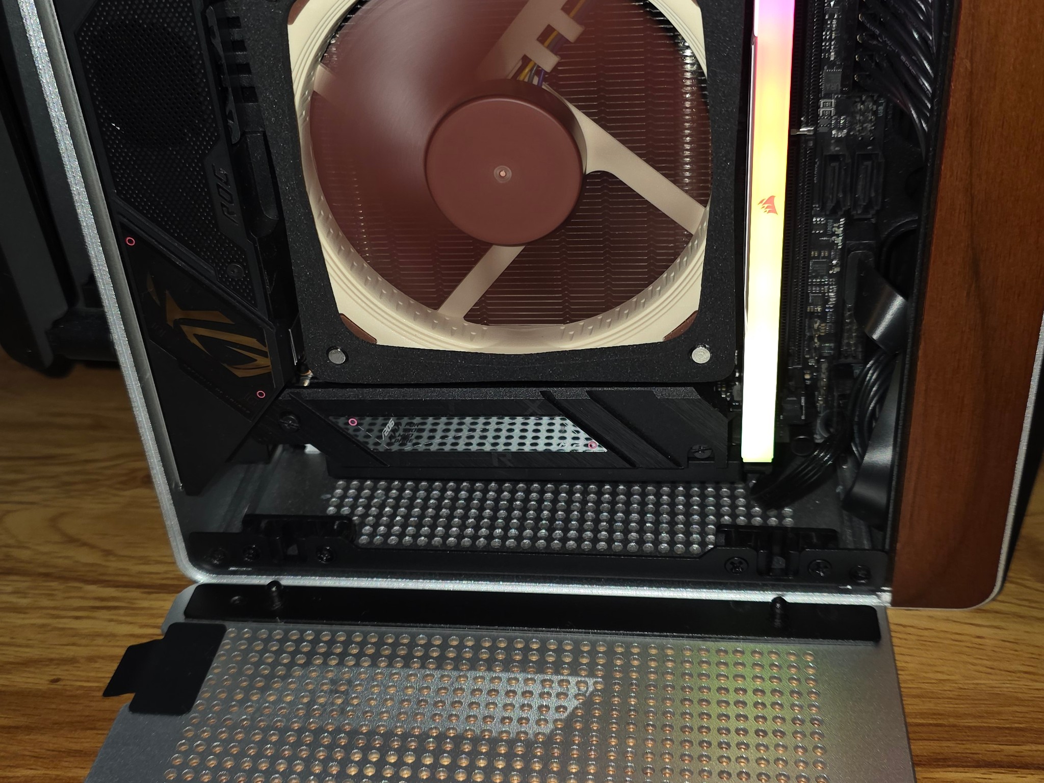 Custom Mini-ITX 4.5L Gaming PC Build