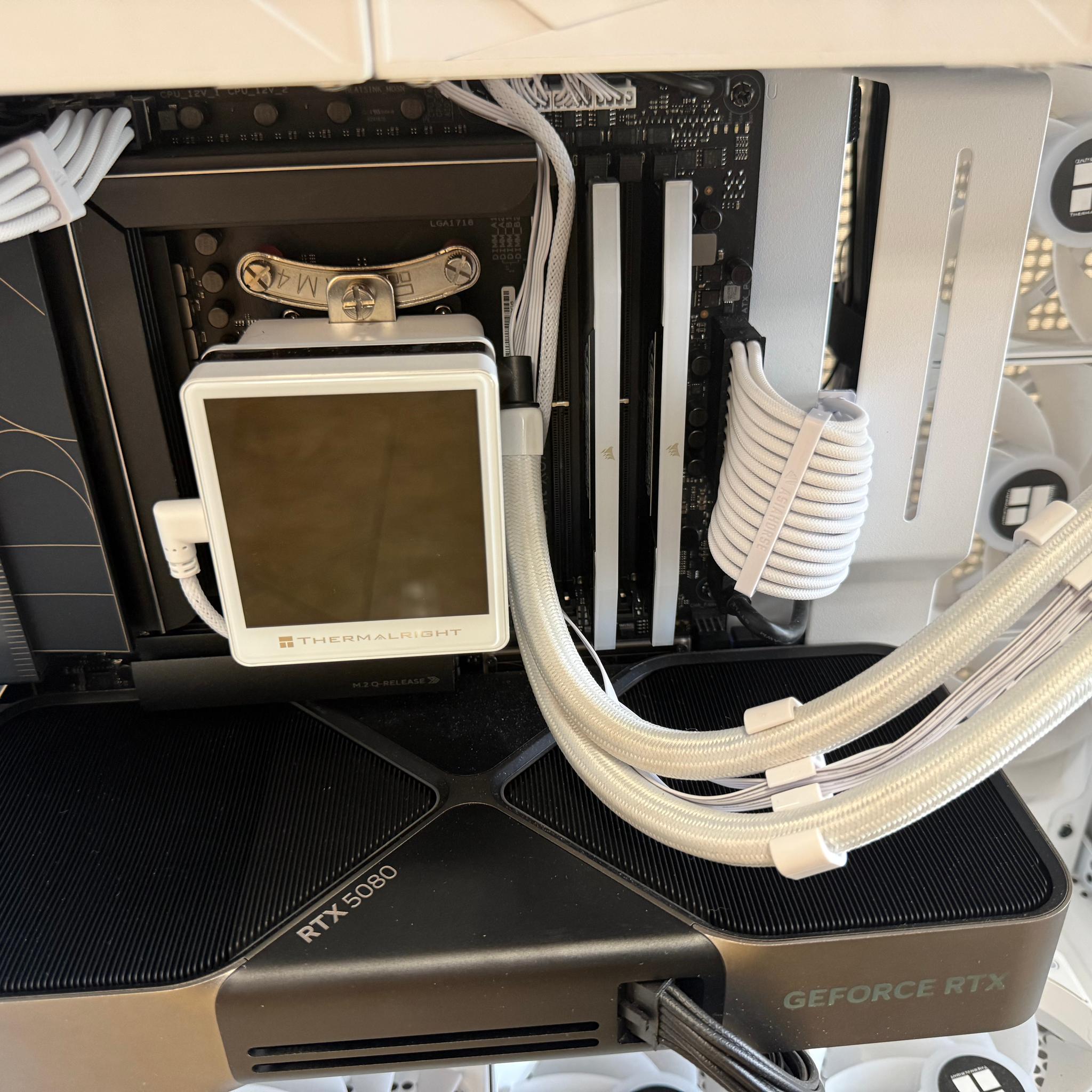 🤍 White Flagship Creator & Gaming PC | Ryzen 9 9950X3D | RTX 5080 Founders Edition | 64GB DDR5