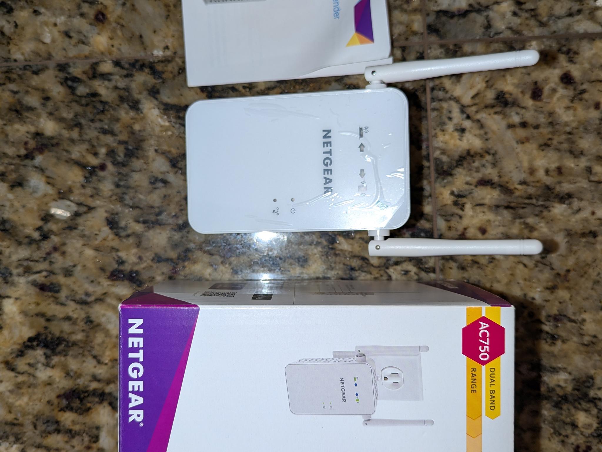 Netgear AC750 Dual Band WiFi Range Extender