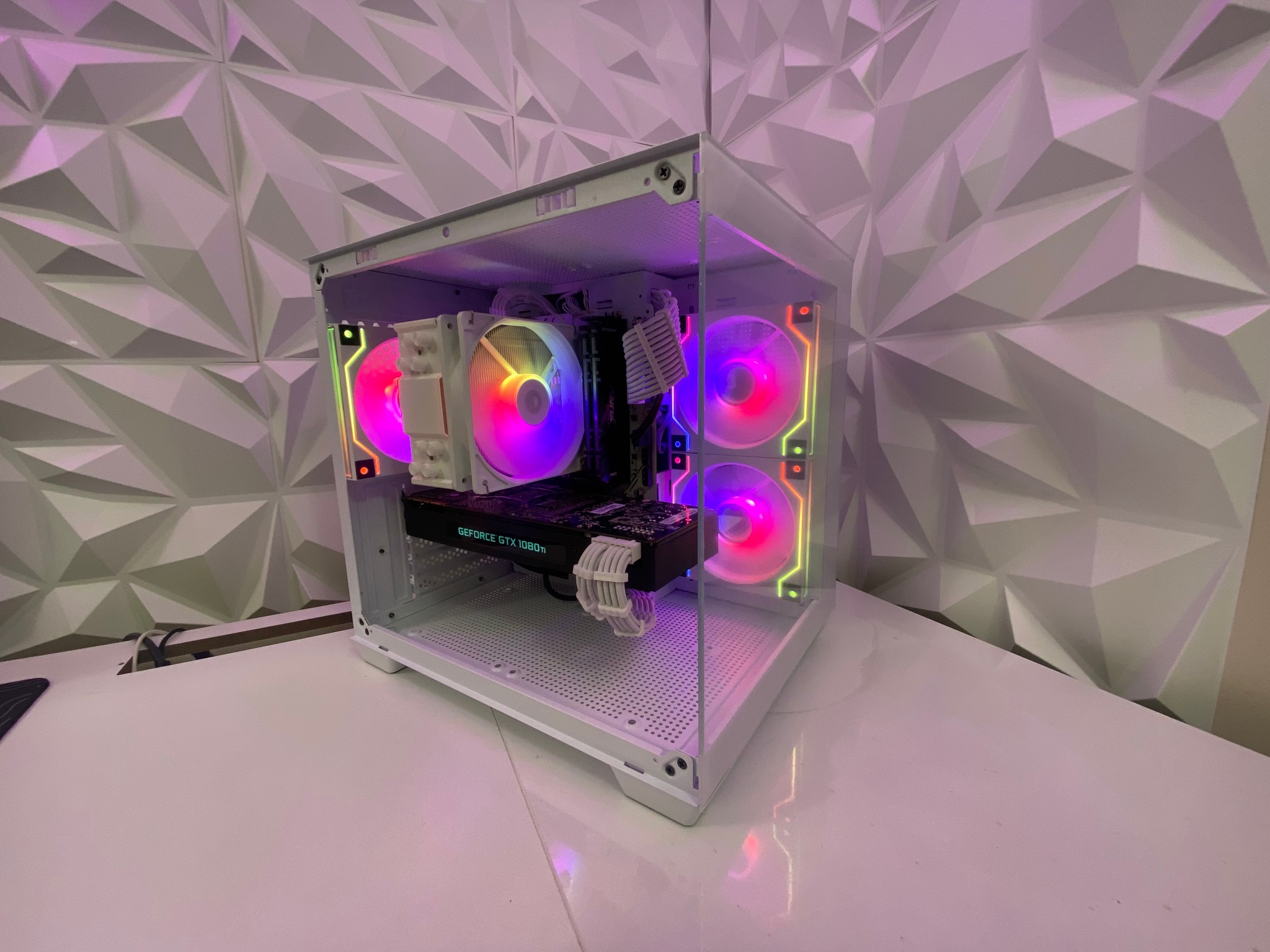 🎅🎅 White Elite Build – Ryzen 5 3600 + GTX 1080 Ti 11GB | 1080p/1440p High FPS Ready
