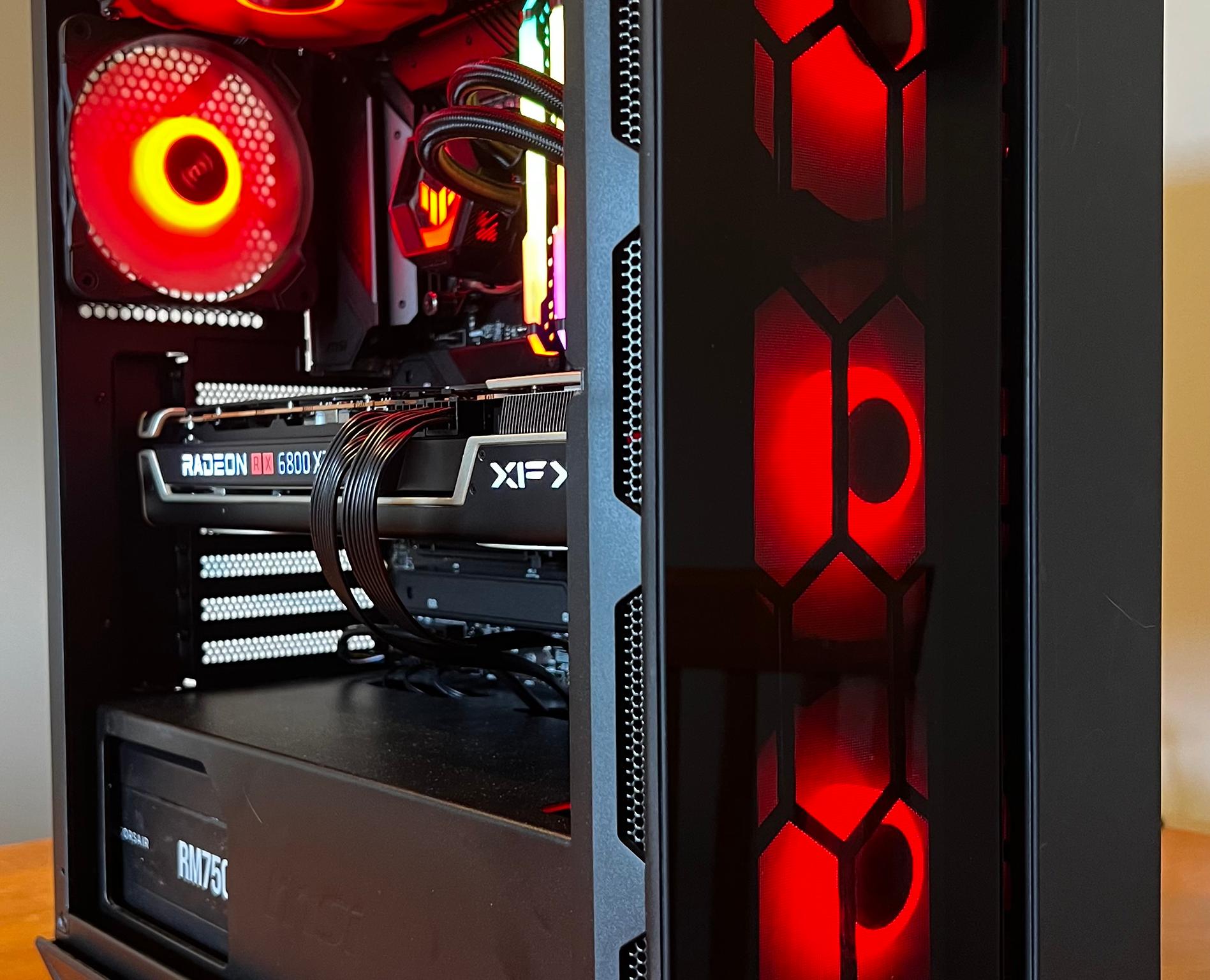 High-mid end custom gaming pc with 6800xt and 12600k 16 GB ddr4 3200