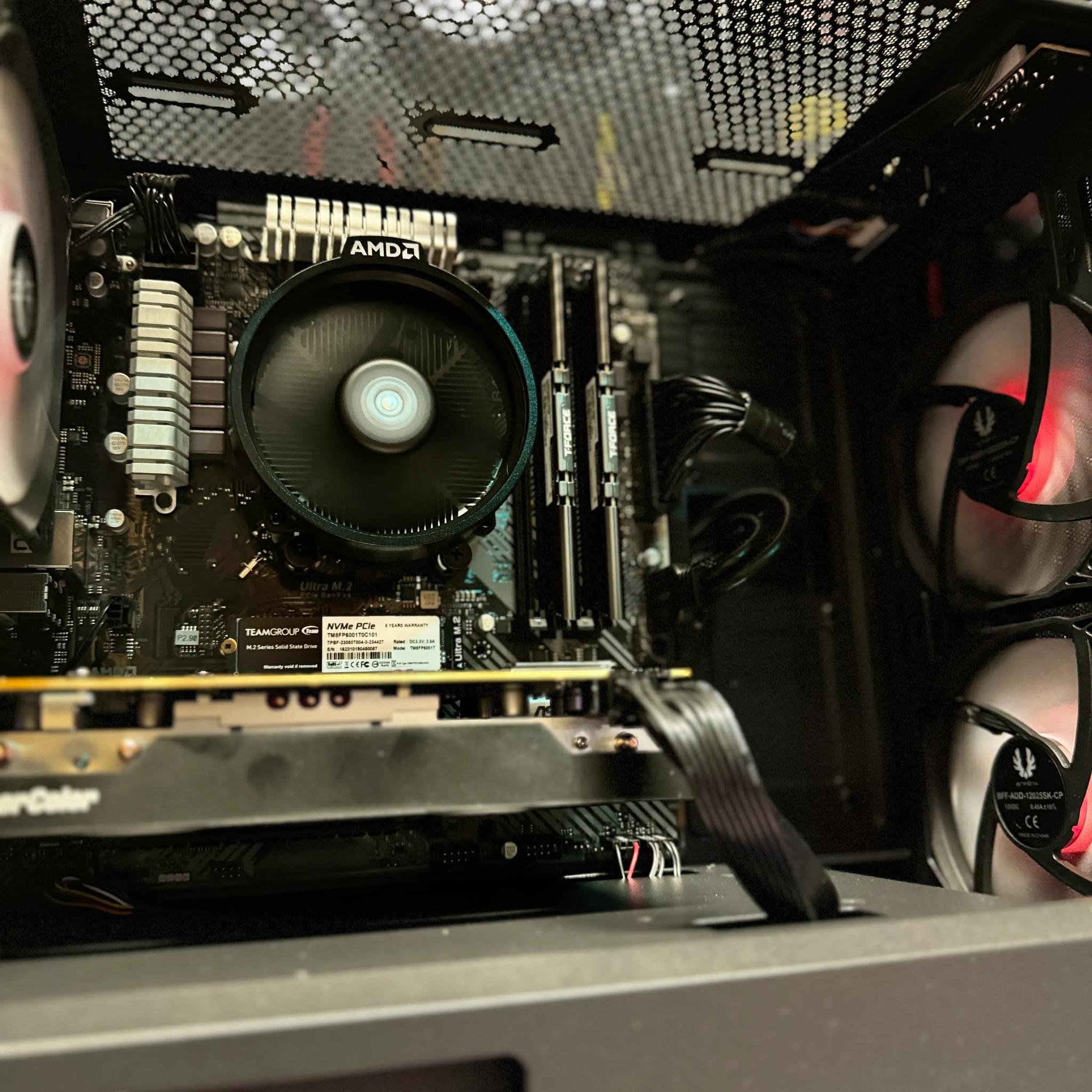 [Eros] || Ryzen 5 5500 + RX 6600 8G w/ 16GB of DDR4 RAM & 1TB M.2 NVMe SSD