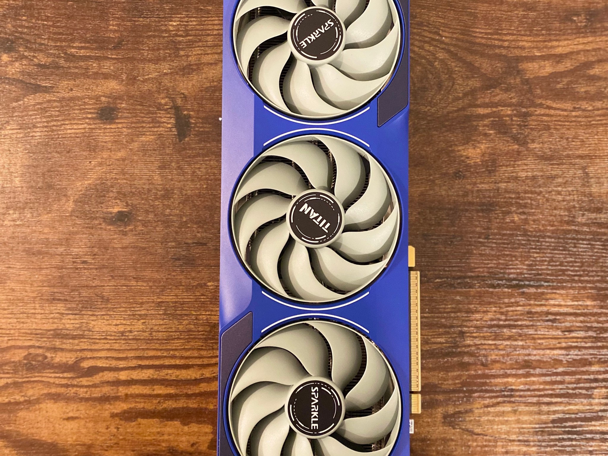 Intel arc B-580 12gb Sparkle OC 3 fan Gpu w sparkle stick
