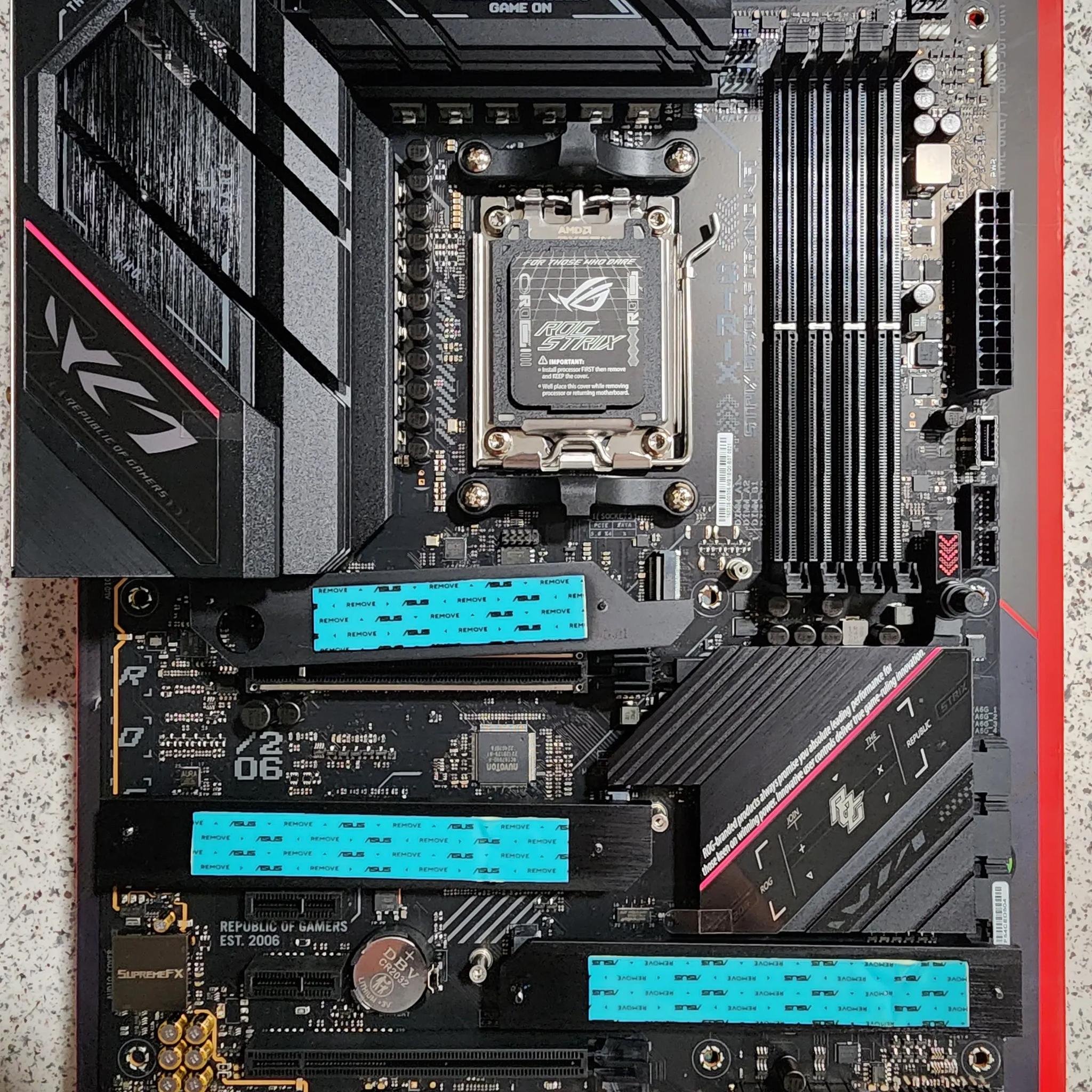 ASUS ROG Strix B650E-F Gaming WiFi
