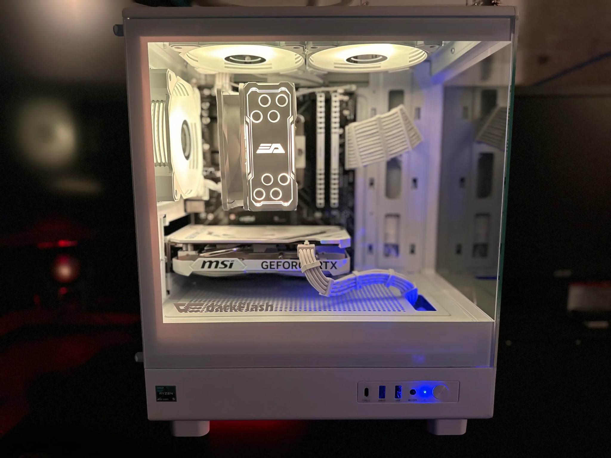 🔥WHITE-OUT🔥RYZEN 5 5600x MSI Ventus RTX 4060 OC Edition 32gb Ram 1TB M.2 SSD🔥 650w Gold R PSU🔥