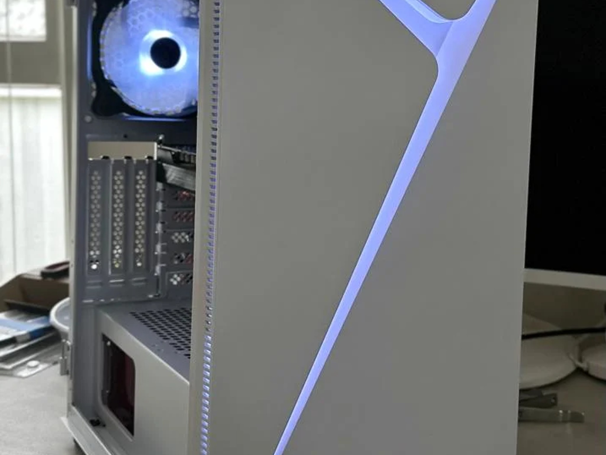 Intel i7/GTX 1660 SUPER, 16GB RAM, 500GB SSD Mid tower RGB Gaming PC