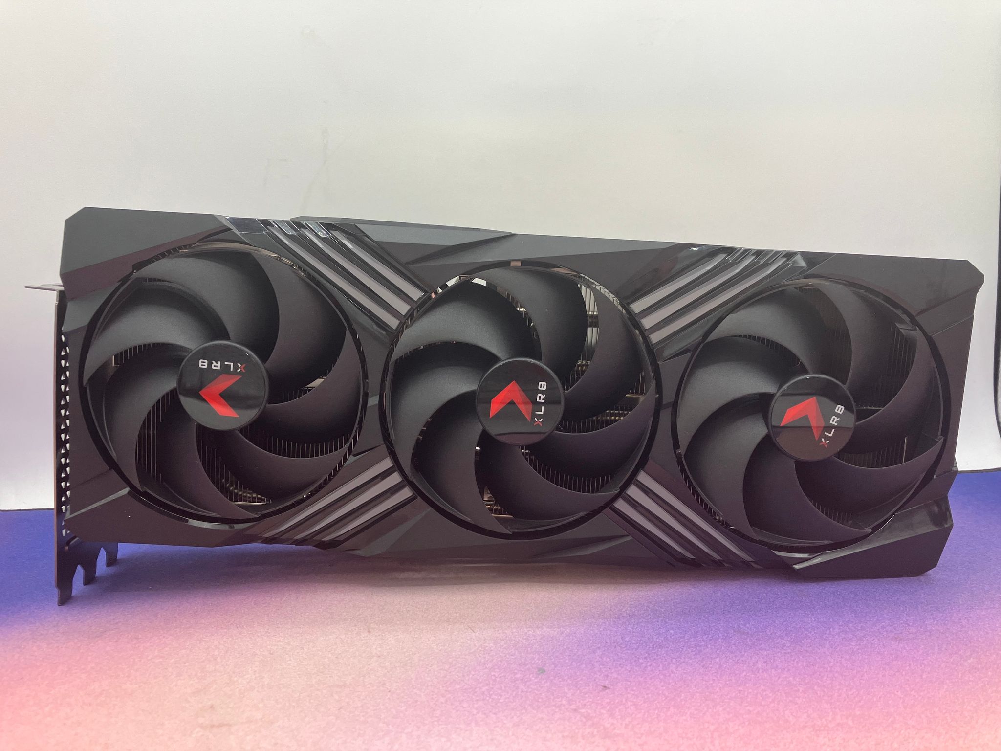 PNY XLR8 Gaming VERTO EPIC-X RGB GeForce RTX 4070 Ti
