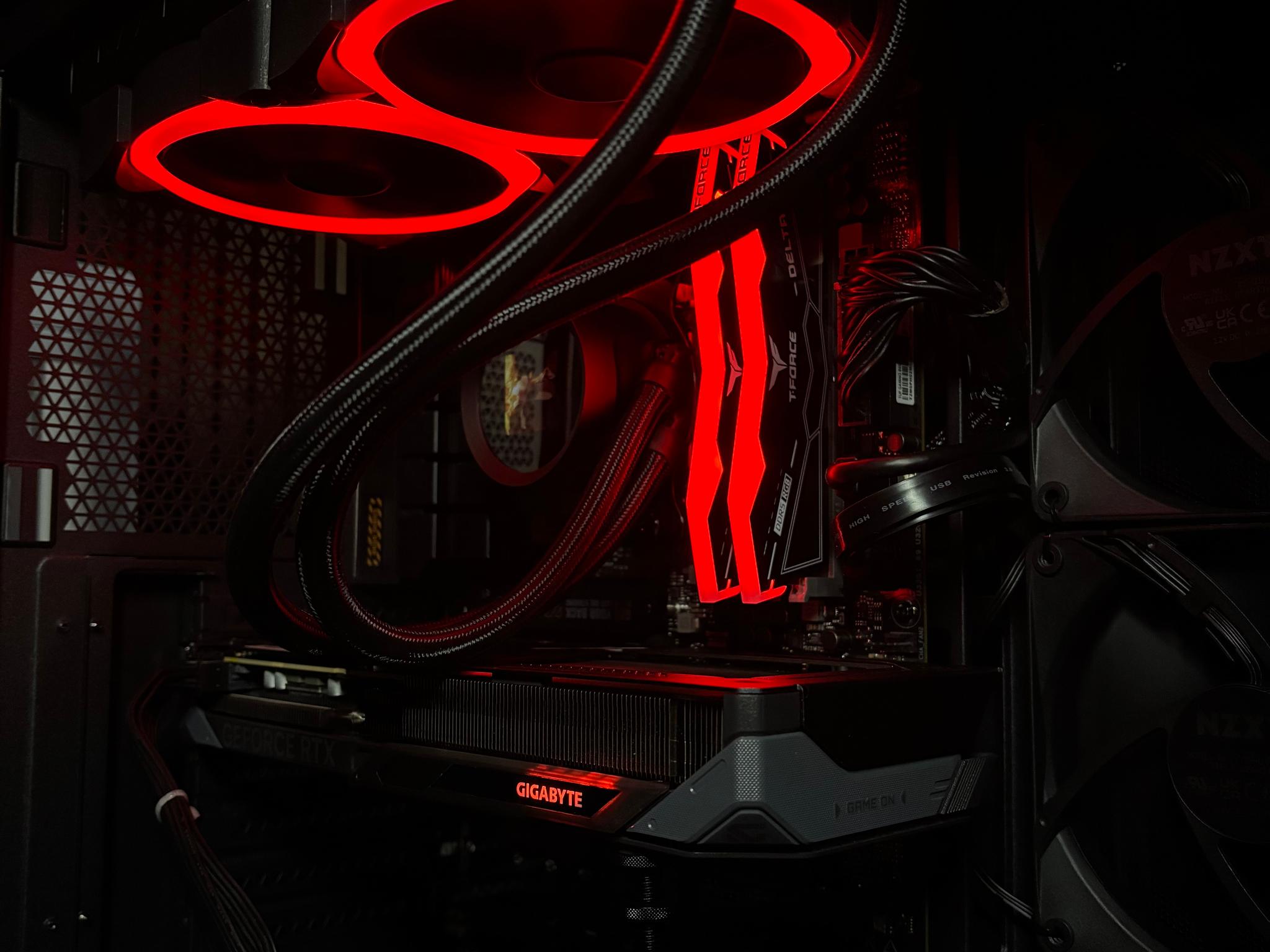 🦋◼️ RTX 5060 | RYZEN 5 7600 ◼️🦋 GAMING PC
