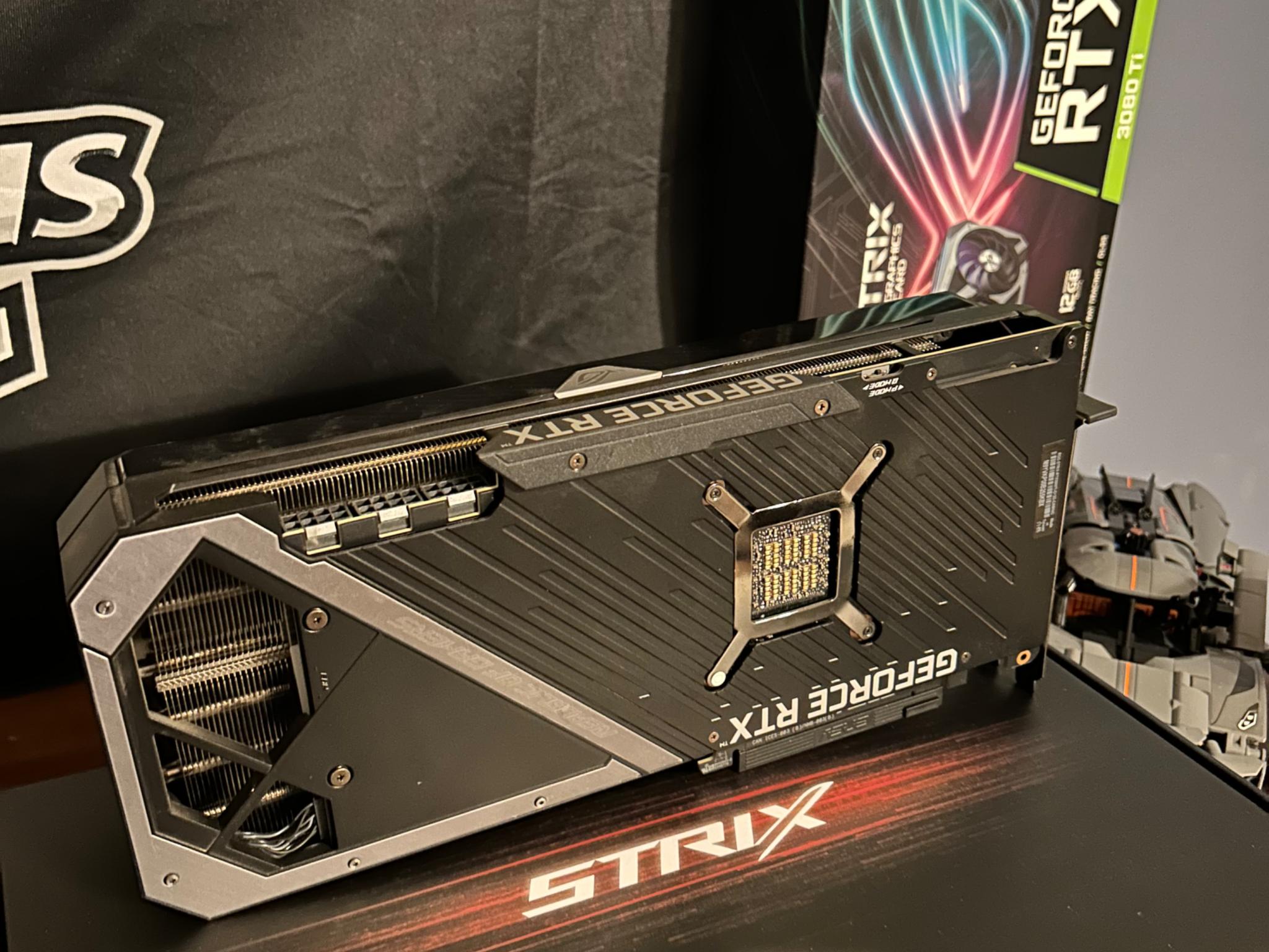 Asus ROG Strix NVIDIA GeForce RTX 3080 Ti OC