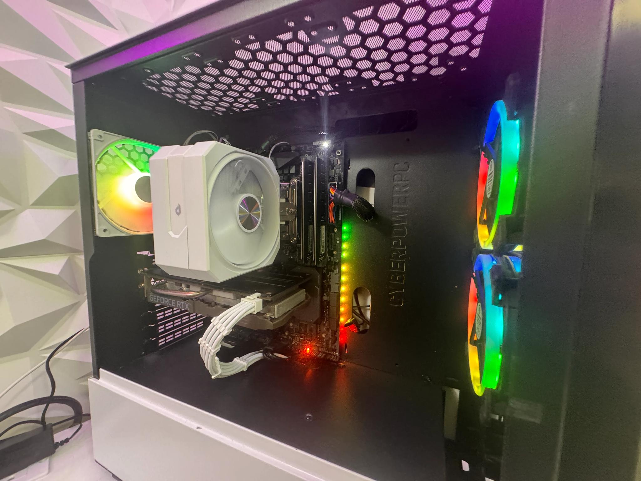 ⚪️ Clean White RTX 2060 Super 8GB + intel i7 Gaming PC | 32GB DDR4 RAM | 512GB M.2 SSD |