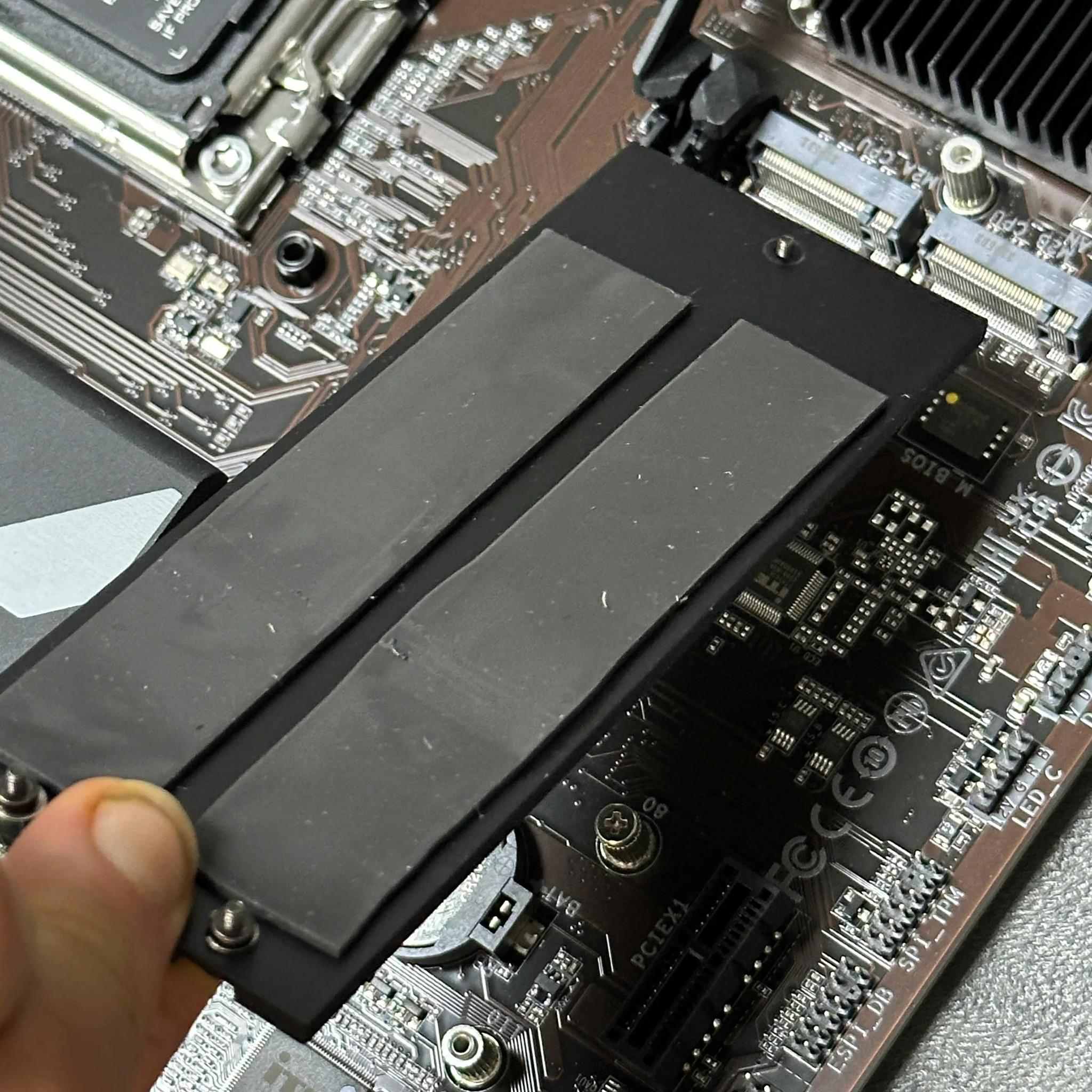 GIGABYTE B650 DS3H Motherboard | Perfect Condition | AMD Socket AM5 | Supports Two Gen 4 M.2 Drives