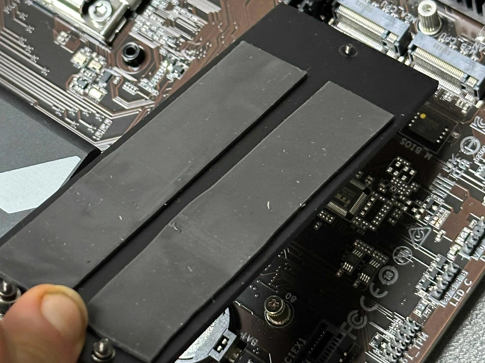 GIGABYTE B650 DS3H Motherboard | Perfect Condition | AMD Socket AM5 | Supports Two Gen 4 M.2 Drives