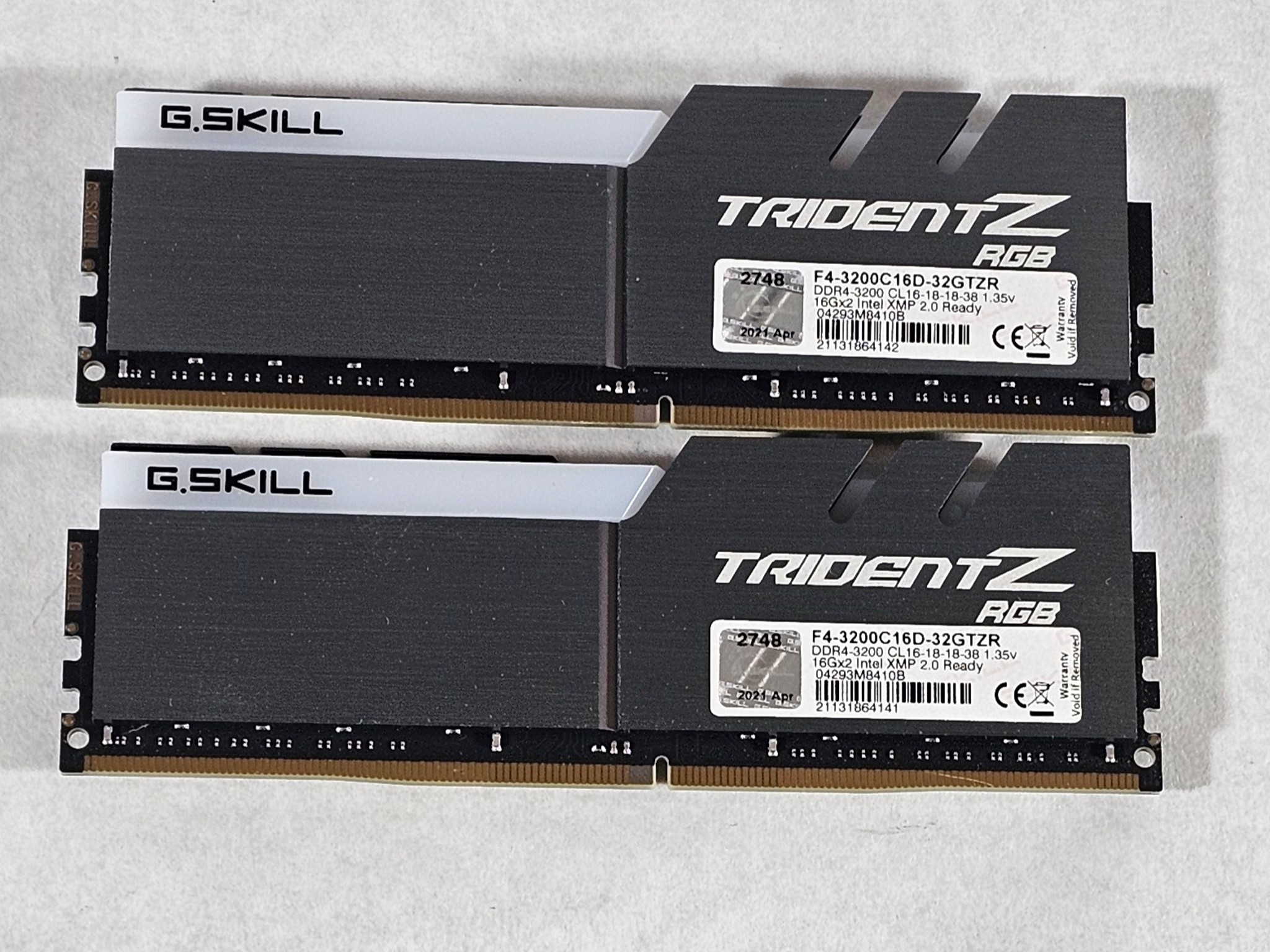 32GB DDR4 (2x16GB) RAM CL16 3200MT/s G.Skill Trident Z RGB