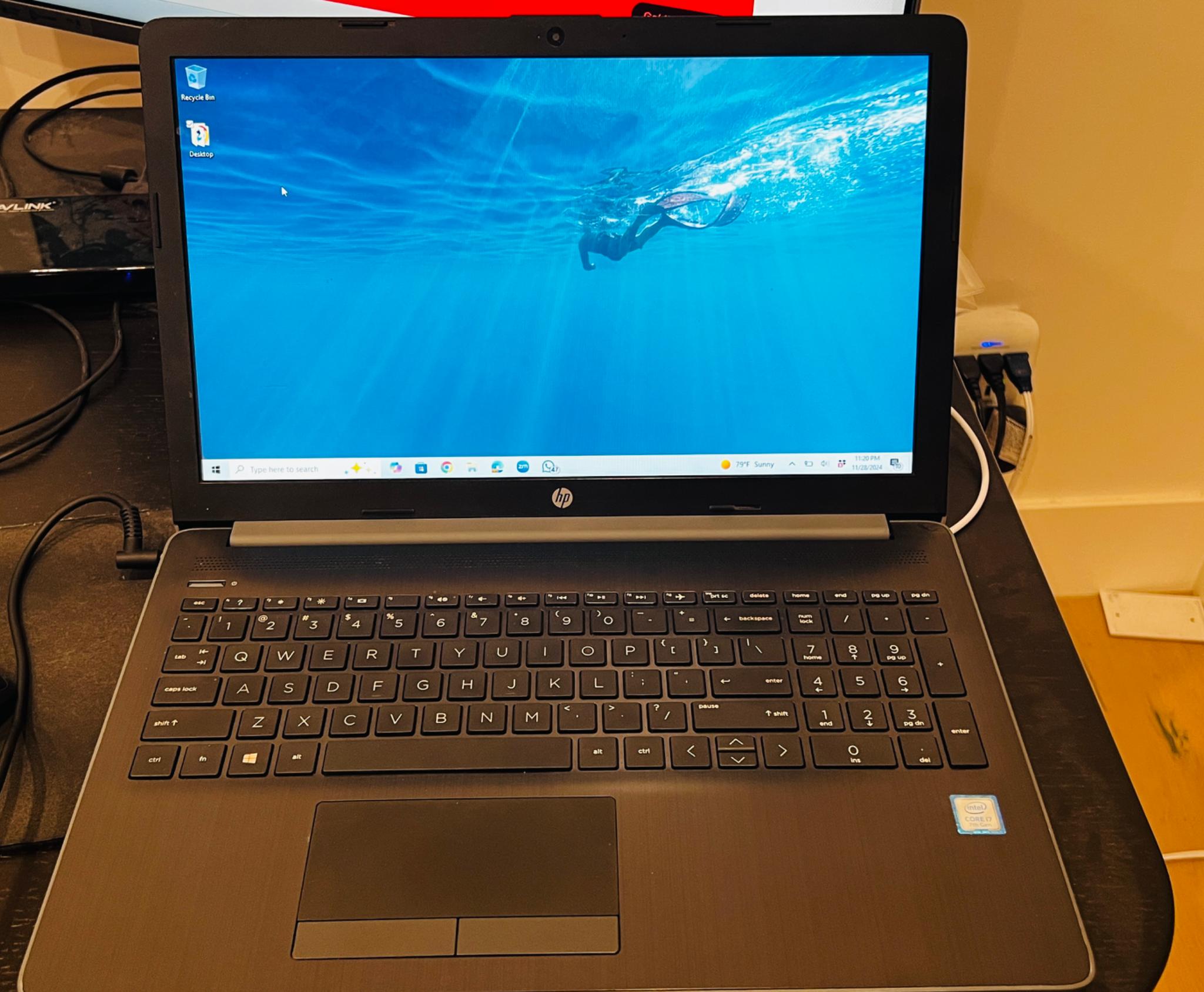 GOOD LAPTOP FOR KIDS! BUT NEEDS BATTERY CHANGE!!! CHEAP CHEAP PRICE