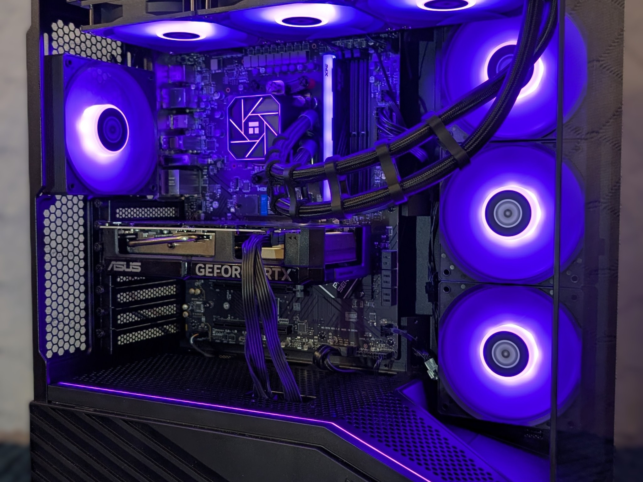 RTX 4070 Custom Gaming PC Build